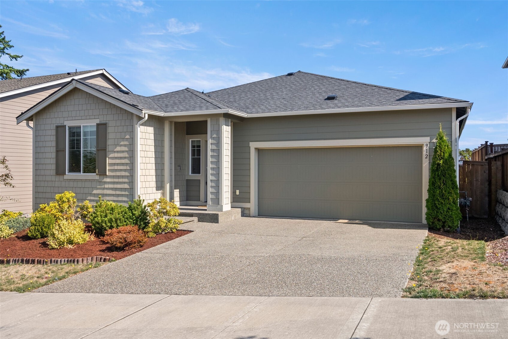 property viewer photo 2