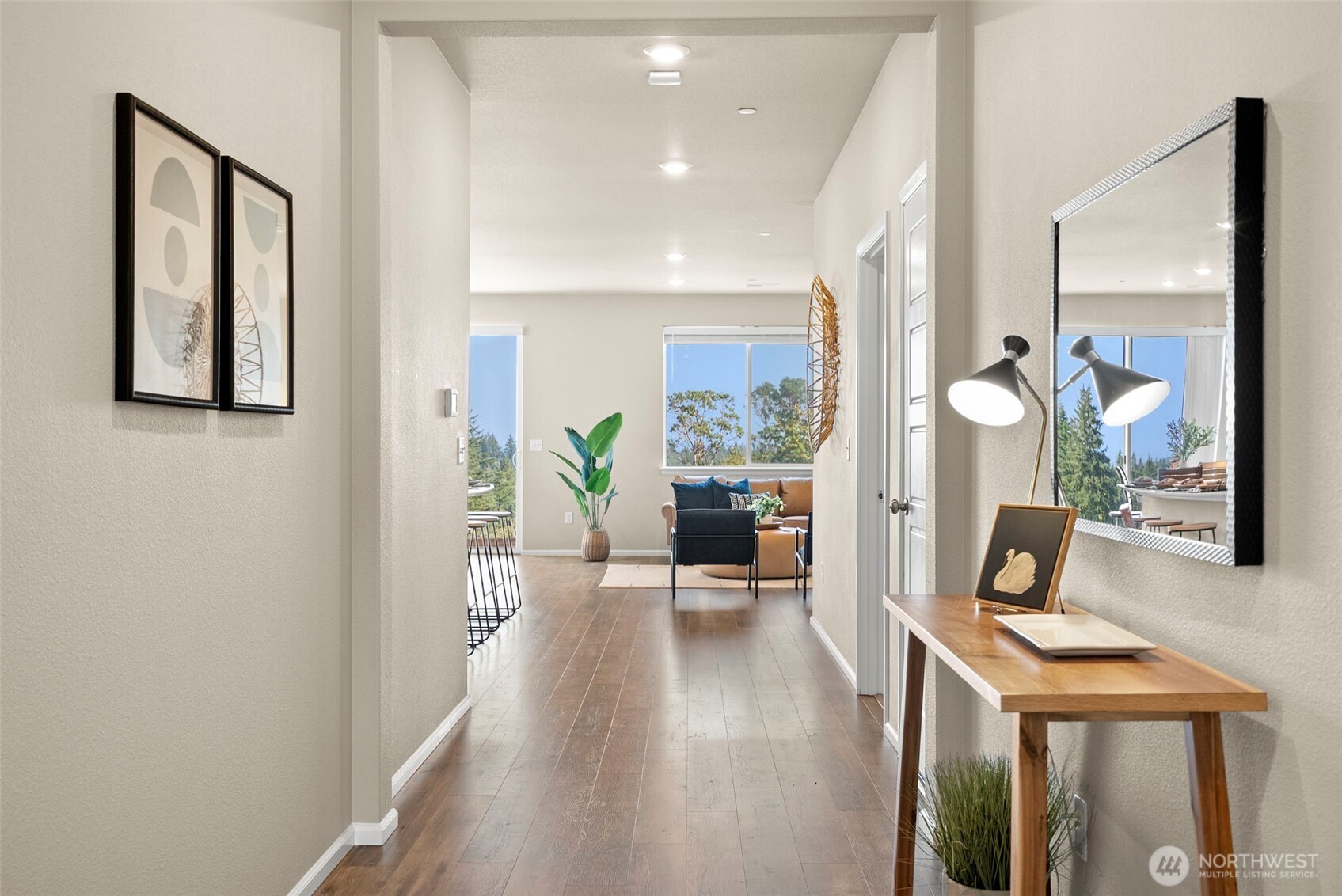 property viewer photo 3