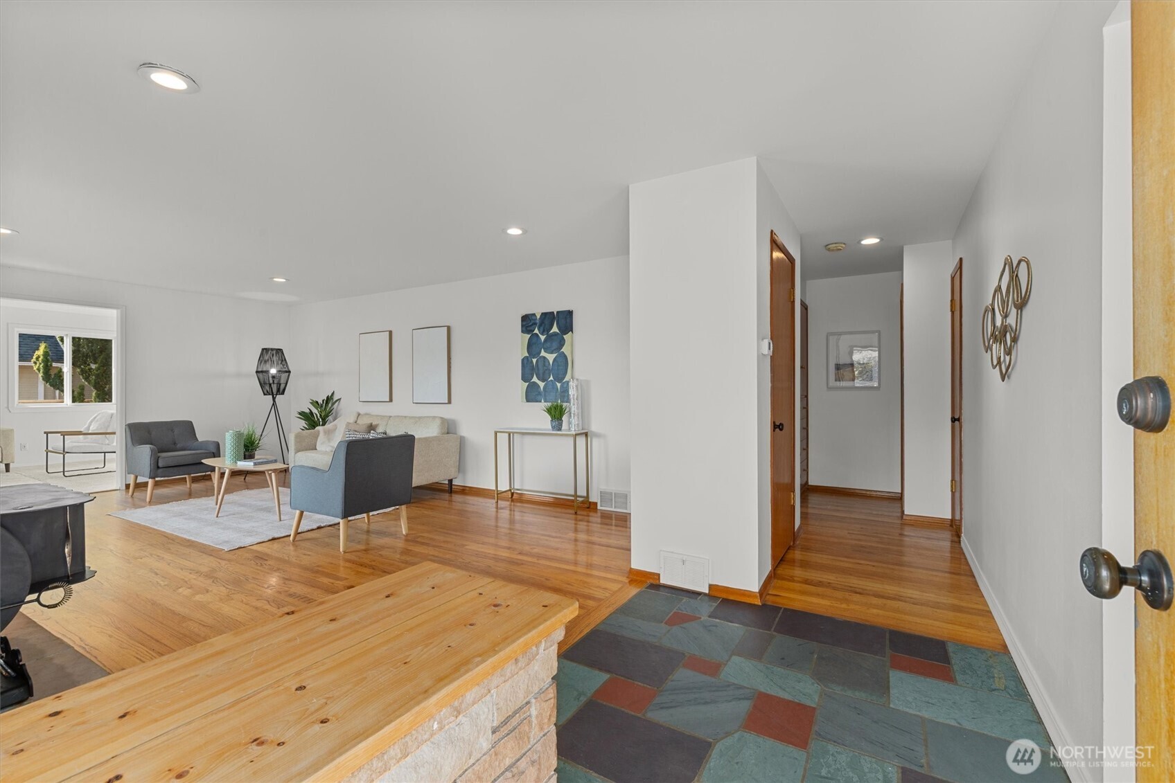 property viewer photo 1