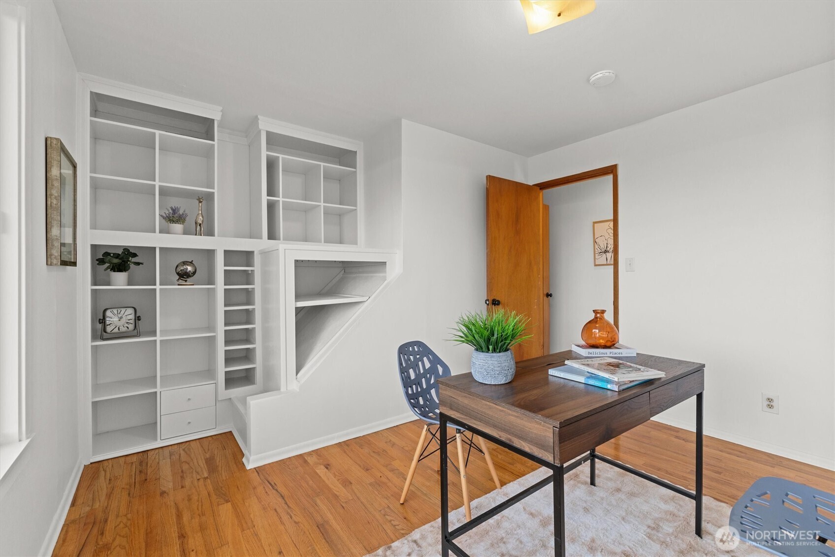 property viewer photo 10