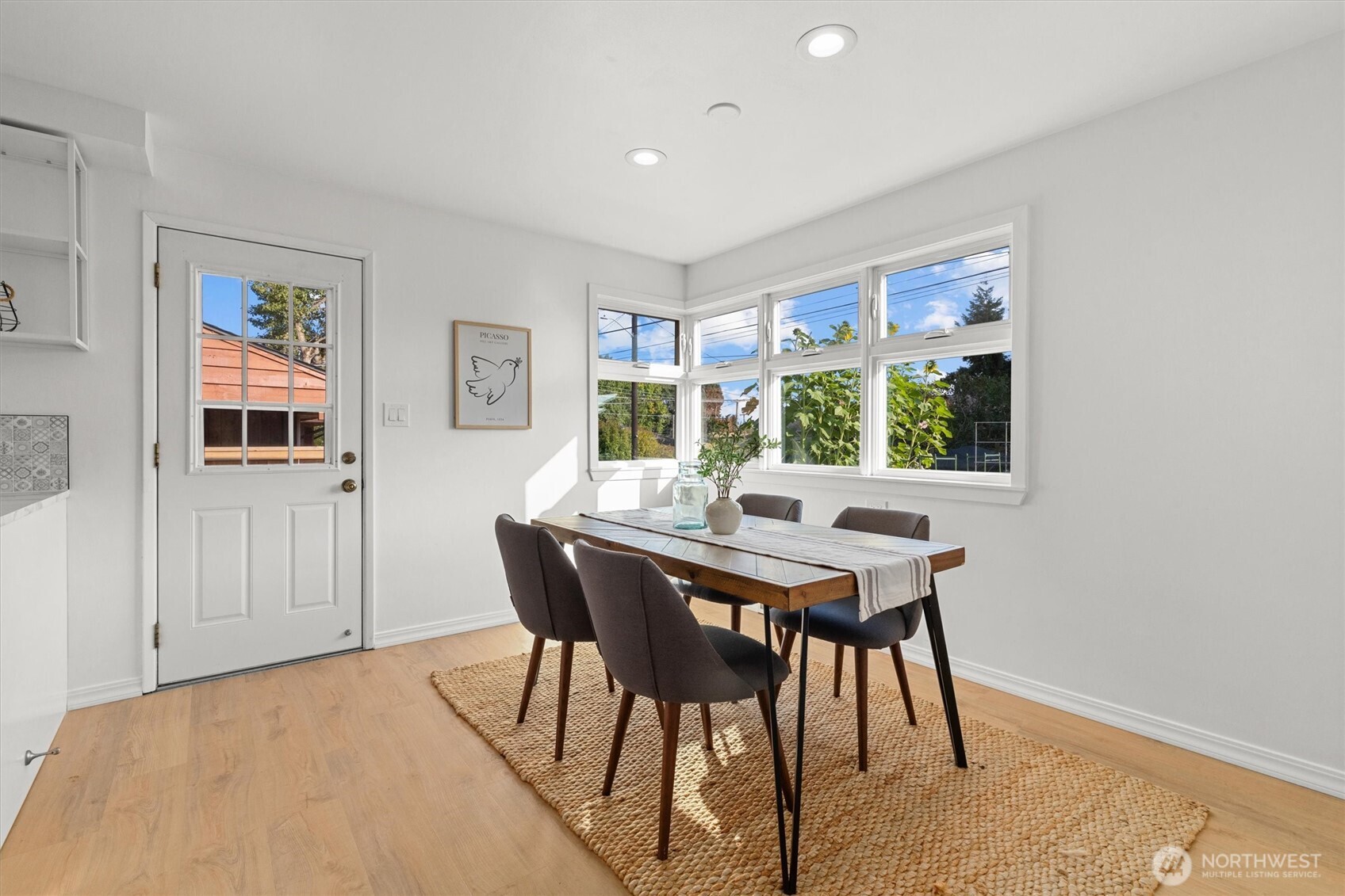 property viewer photo 14