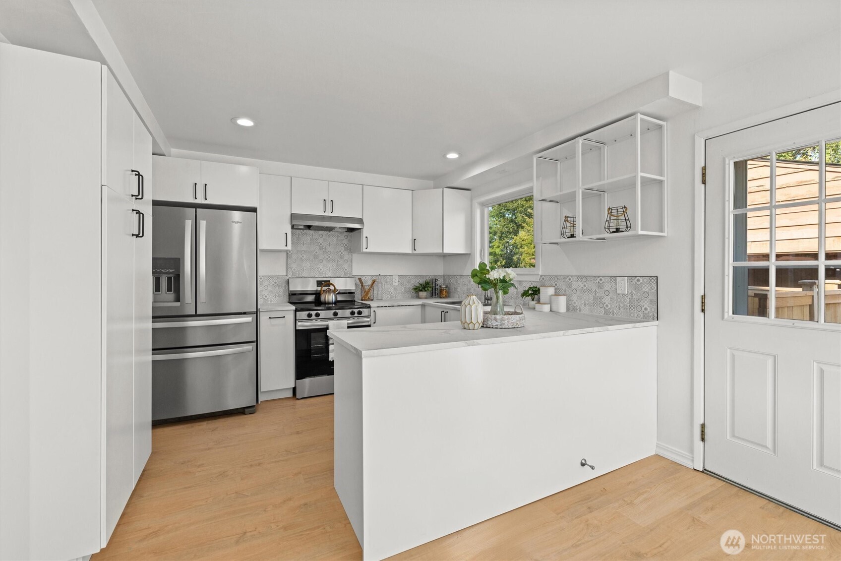 property viewer photo 15