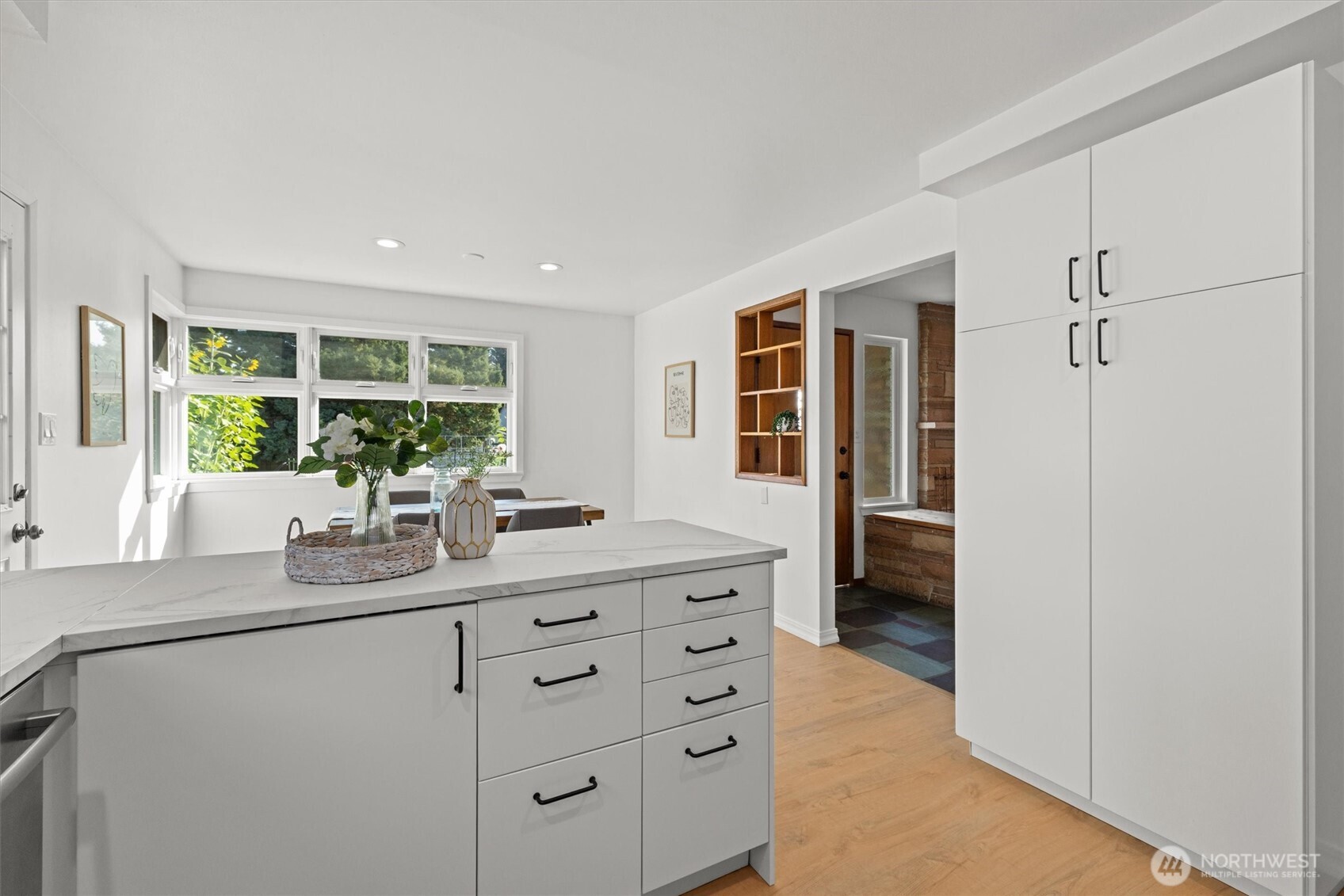 property viewer photo 18