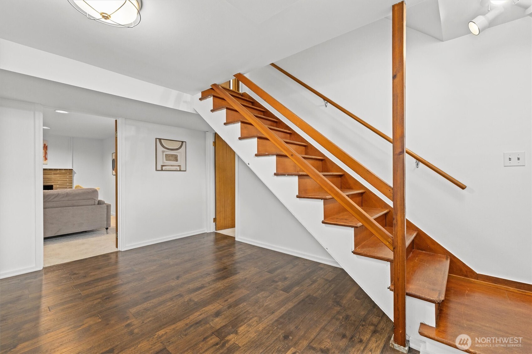 property viewer photo 19