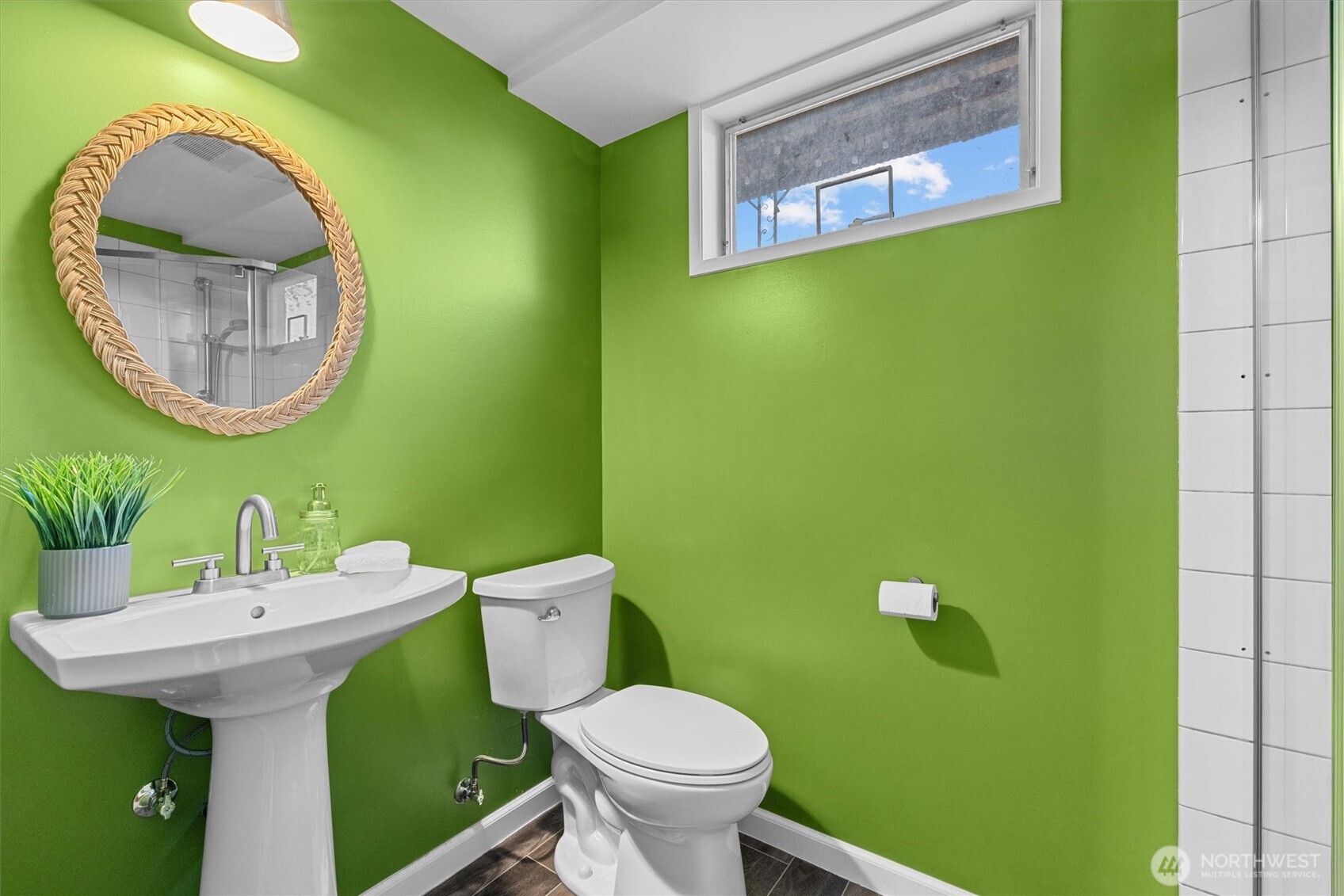 property viewer photo 22