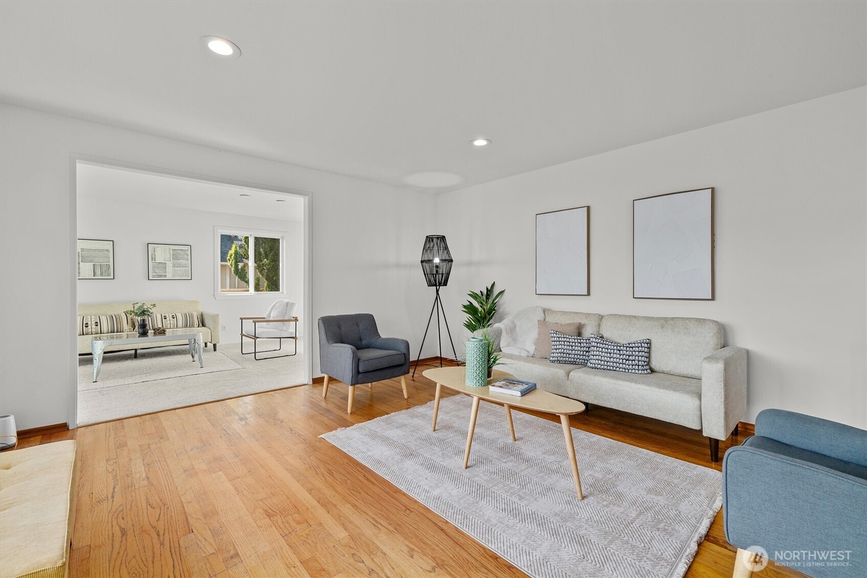 property viewer photo 3