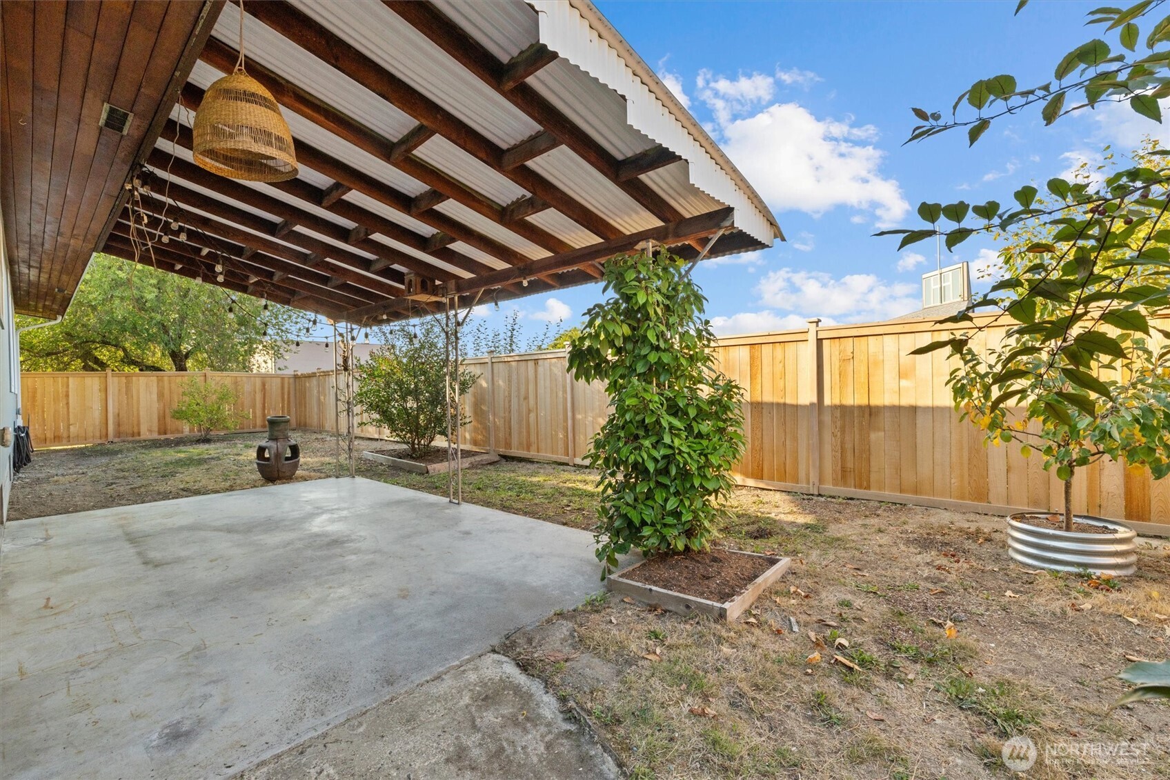 property viewer photo 31