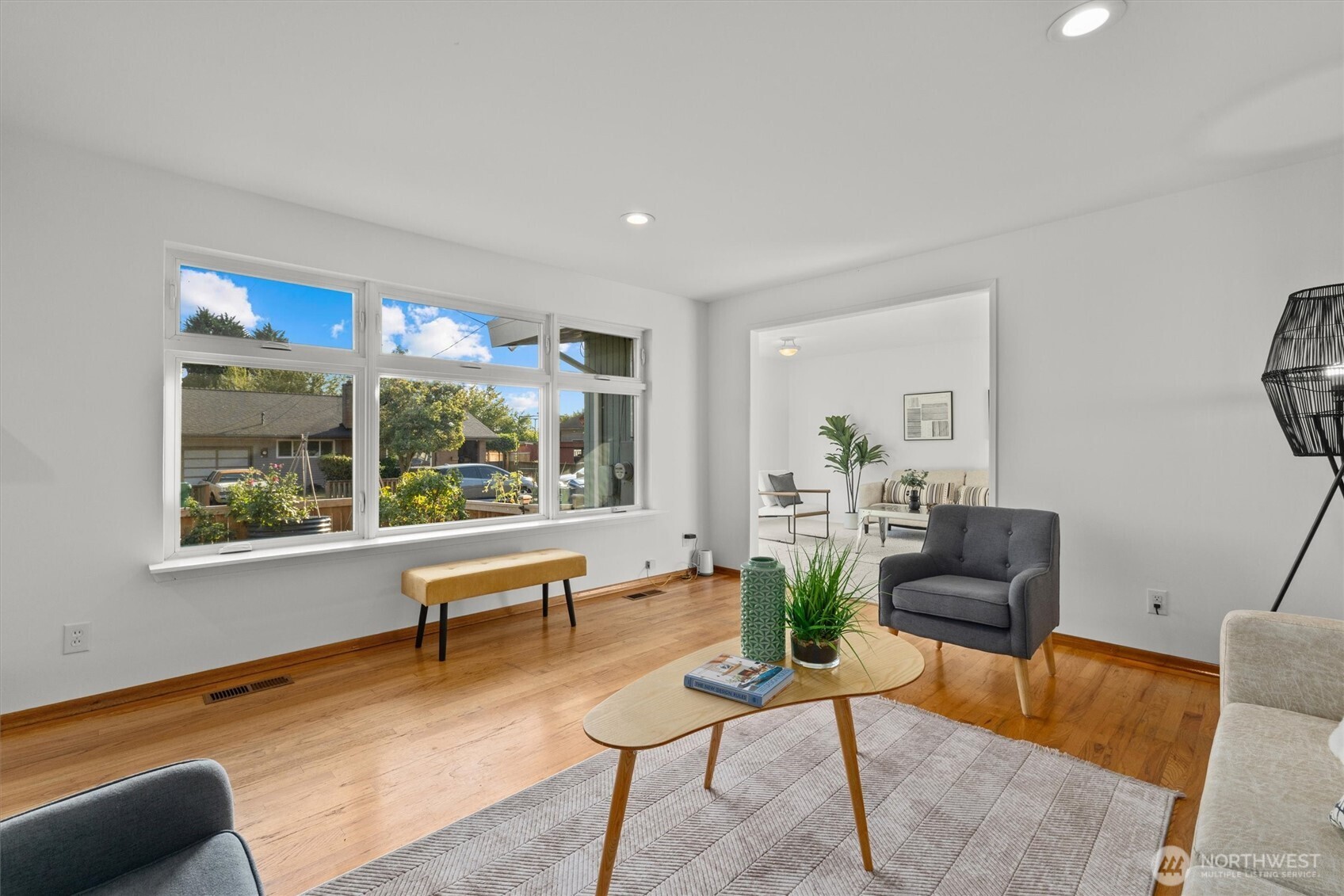 property viewer photo 4