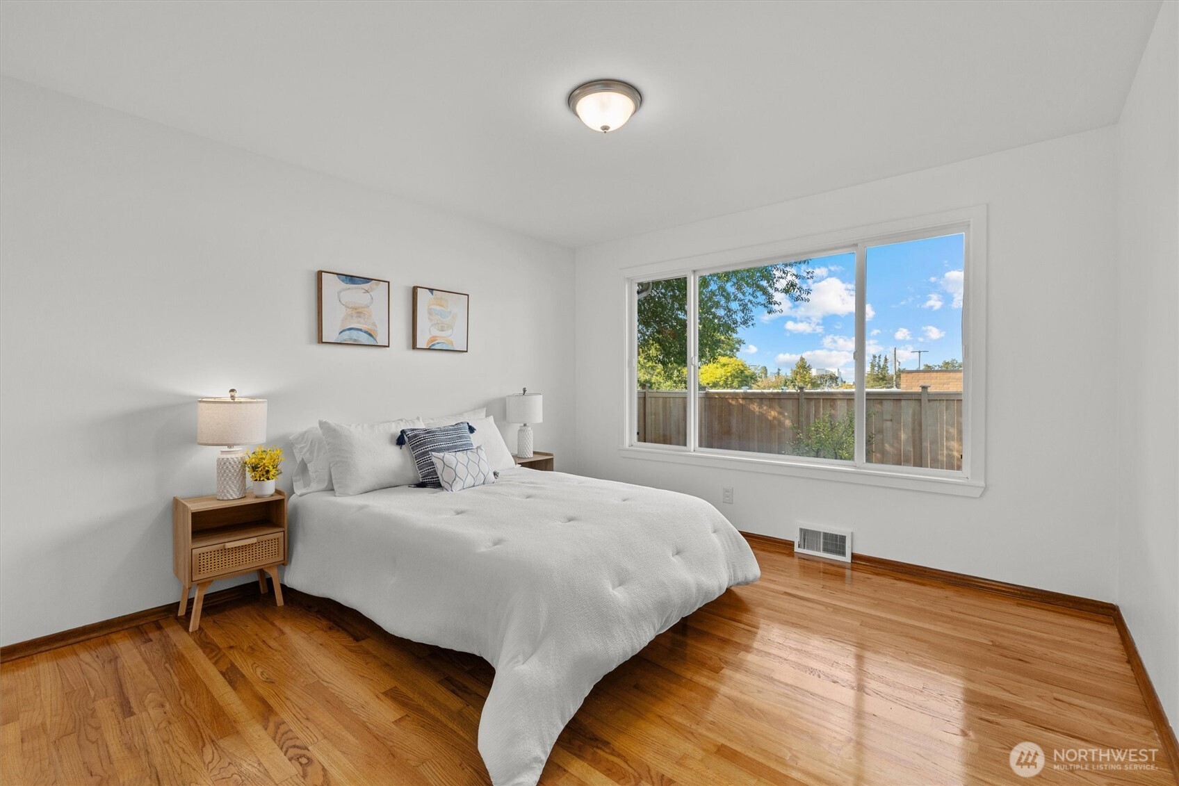 property viewer photo 8