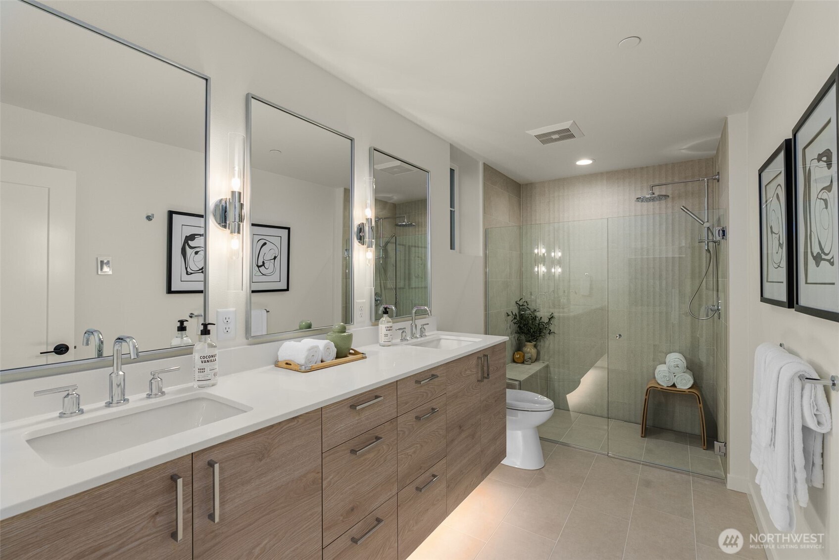 property viewer photo 18