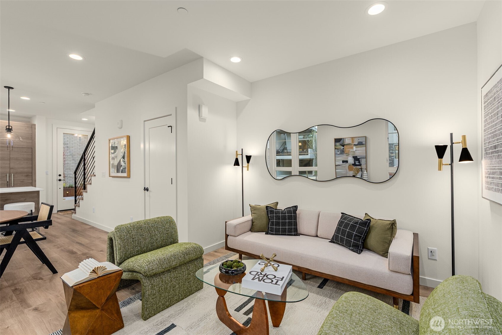 property viewer photo 4