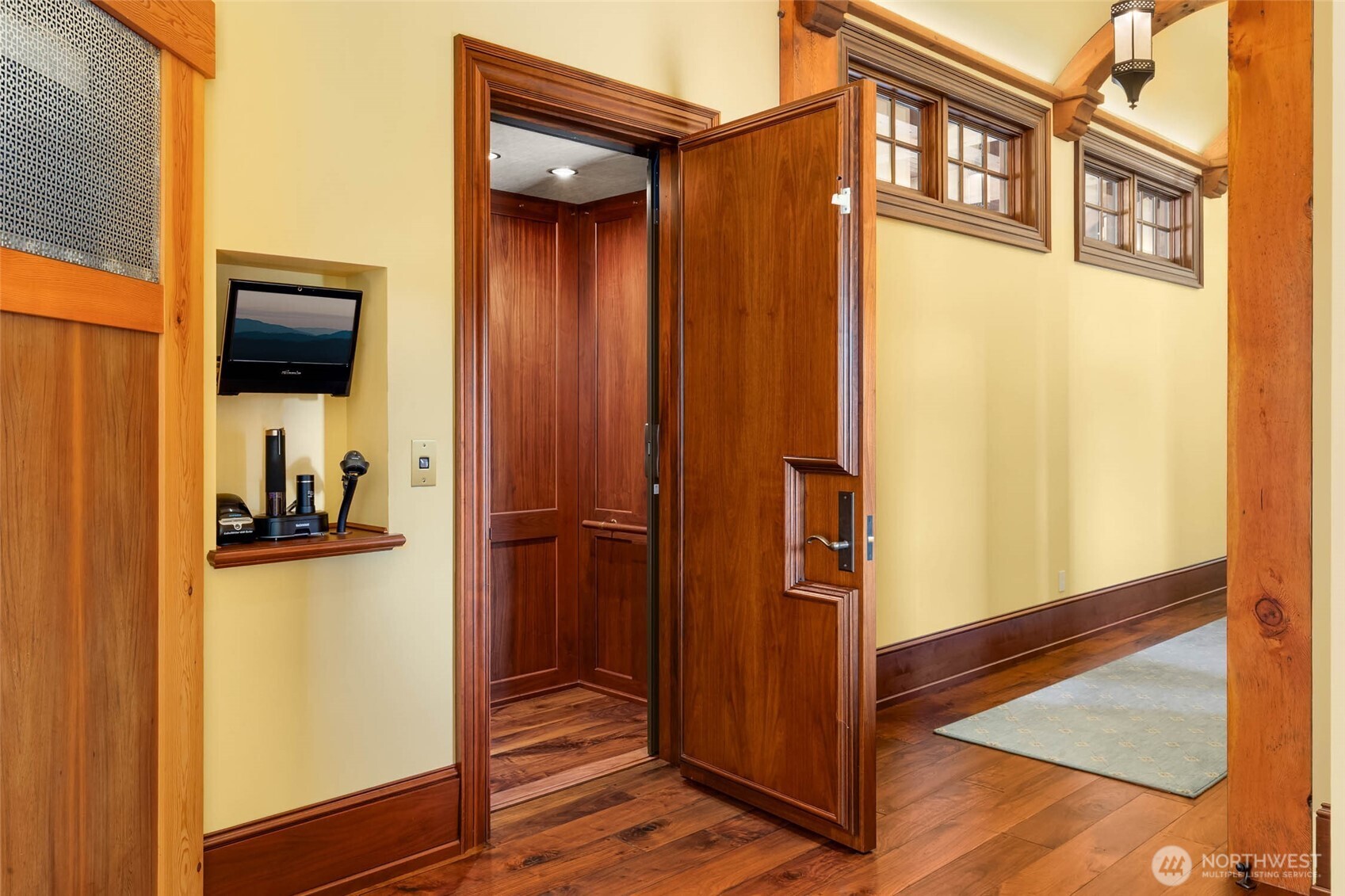 main property photo 26