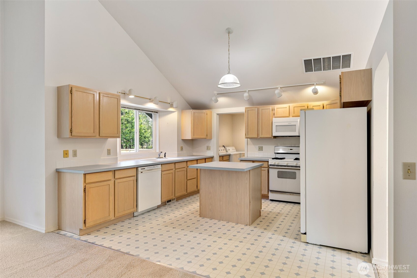property viewer photo 14