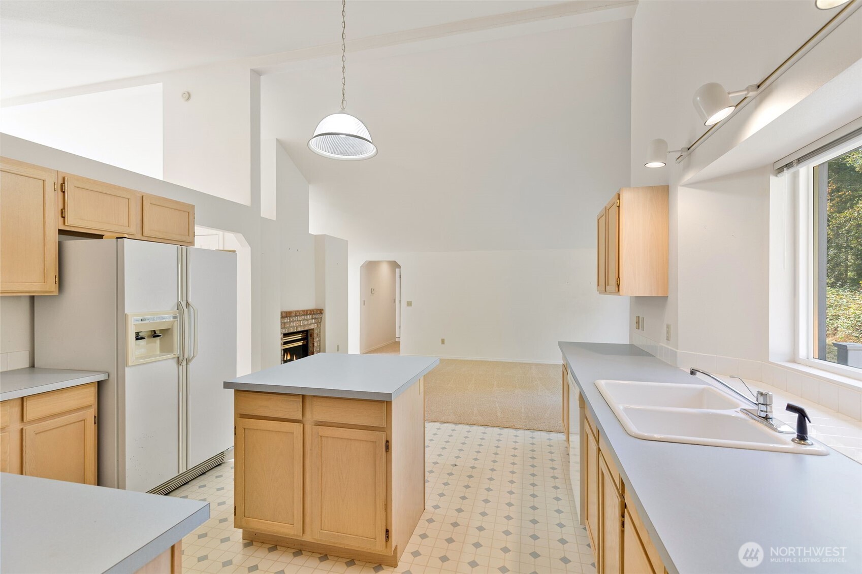 property viewer photo 15