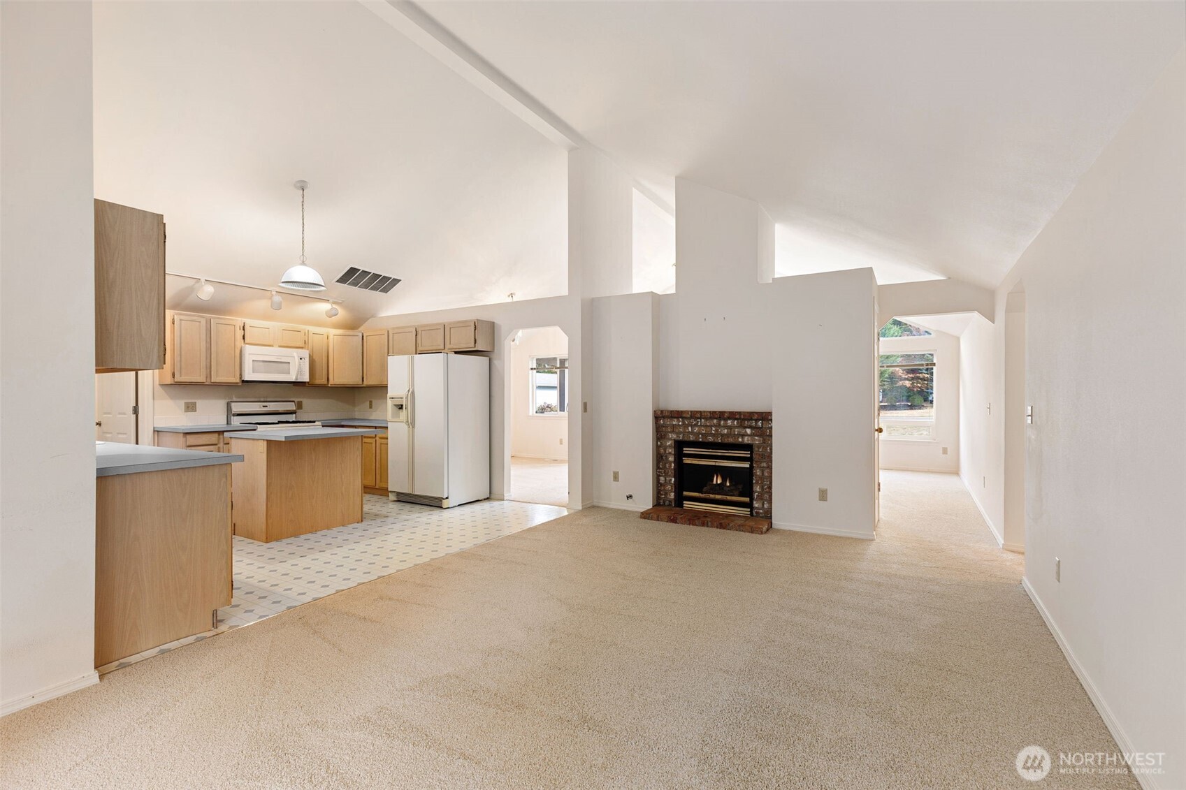 property viewer photo 18