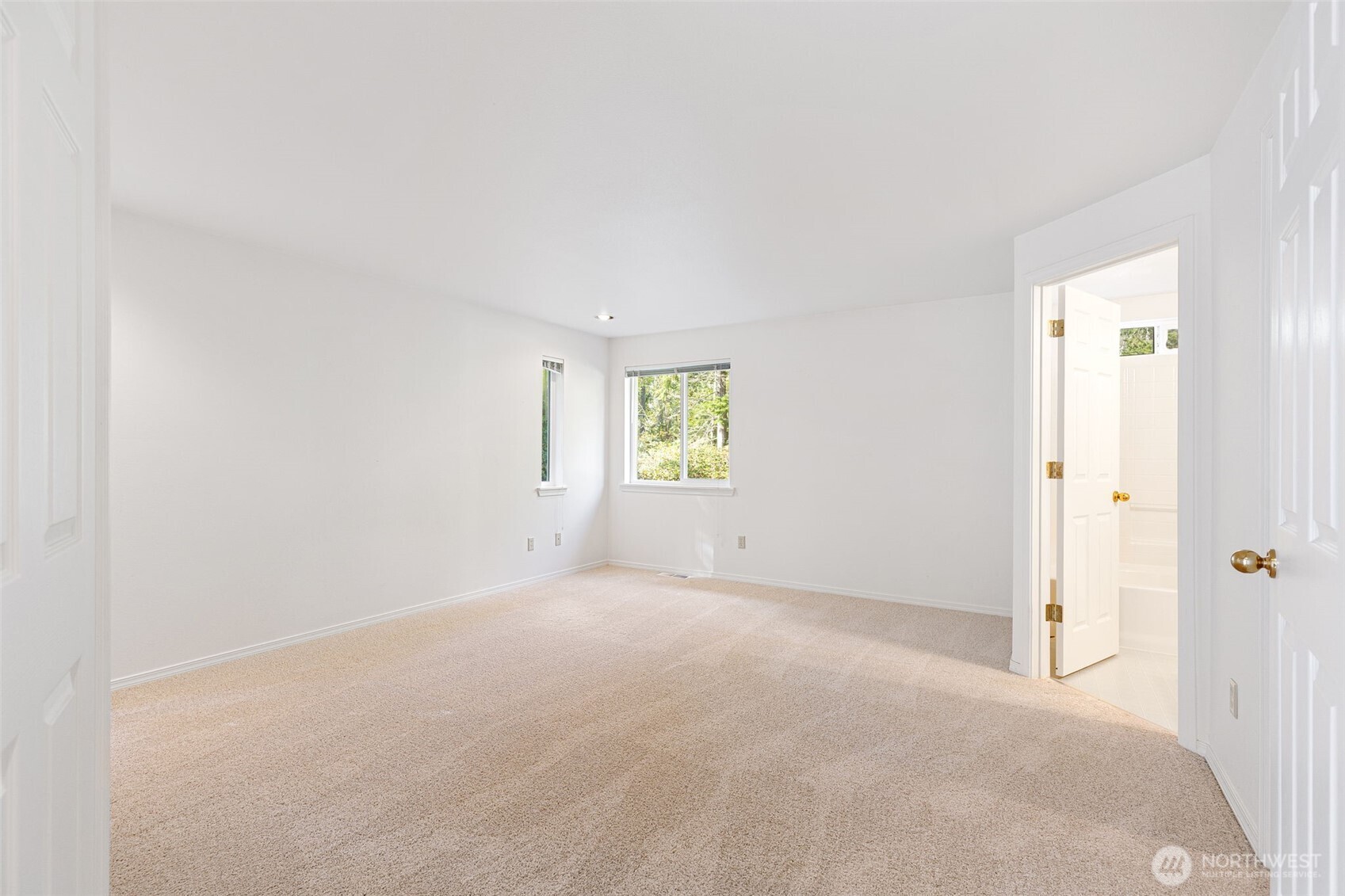 property viewer photo 19