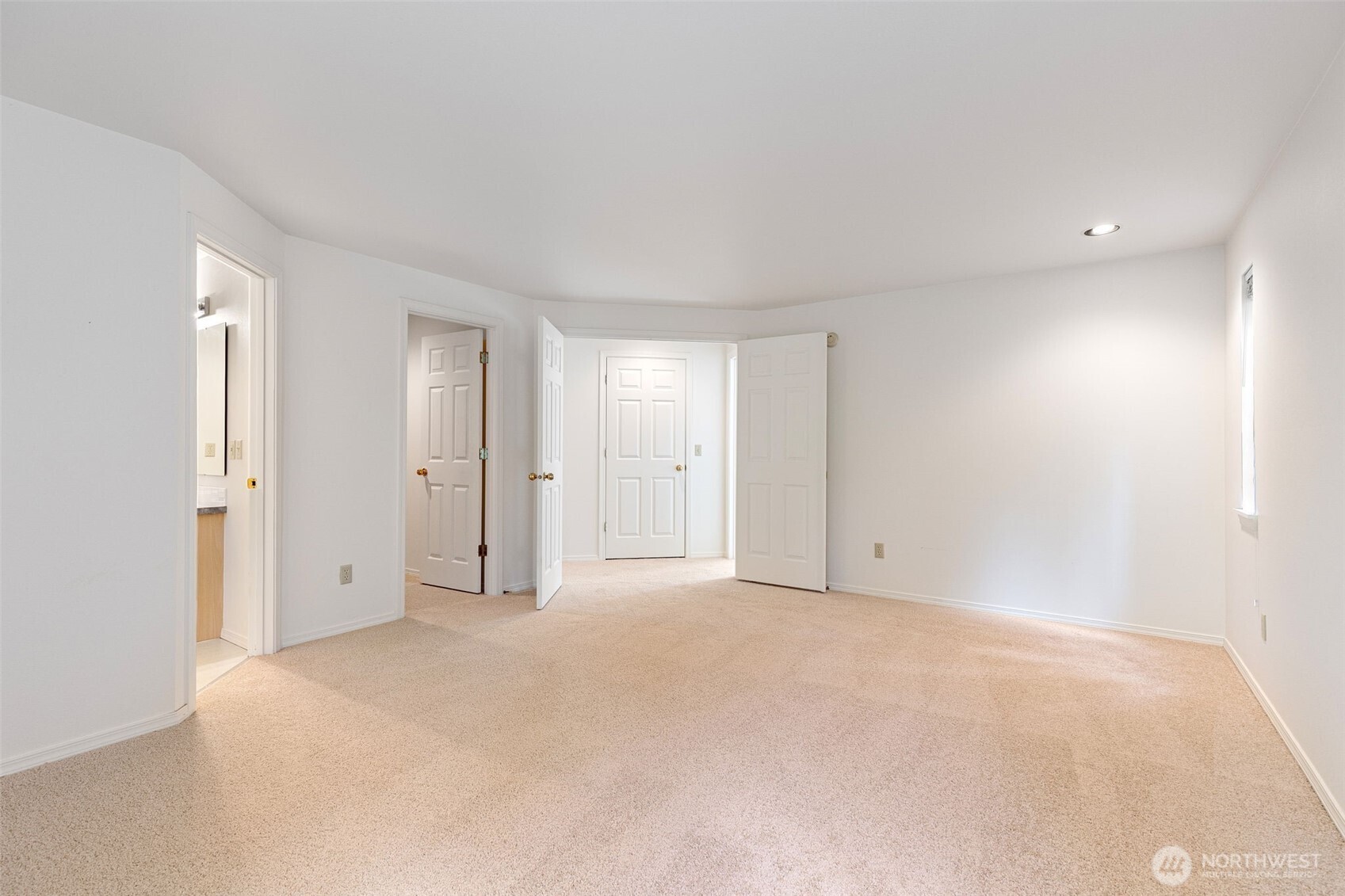property viewer photo 20