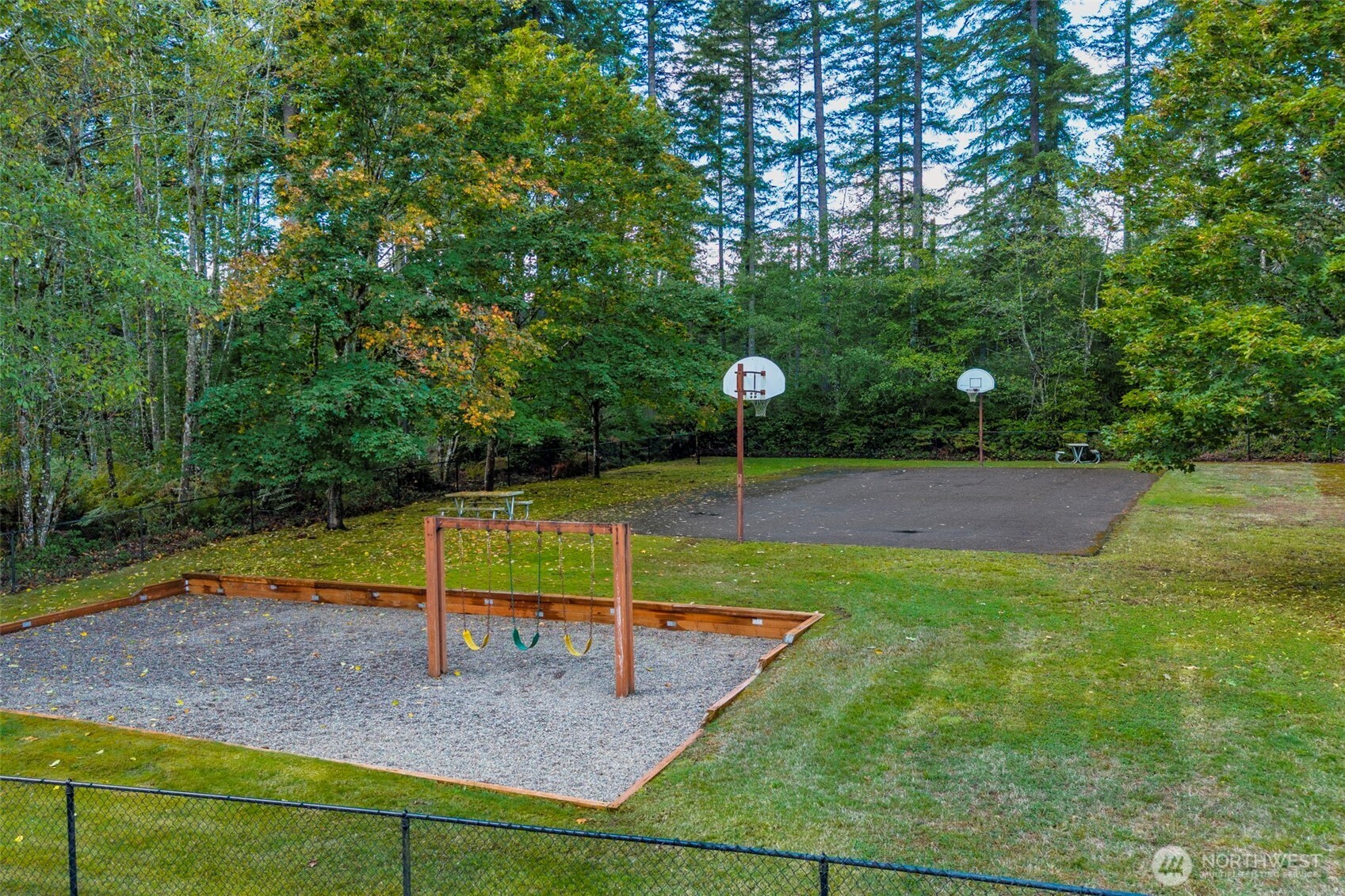 property viewer photo 32