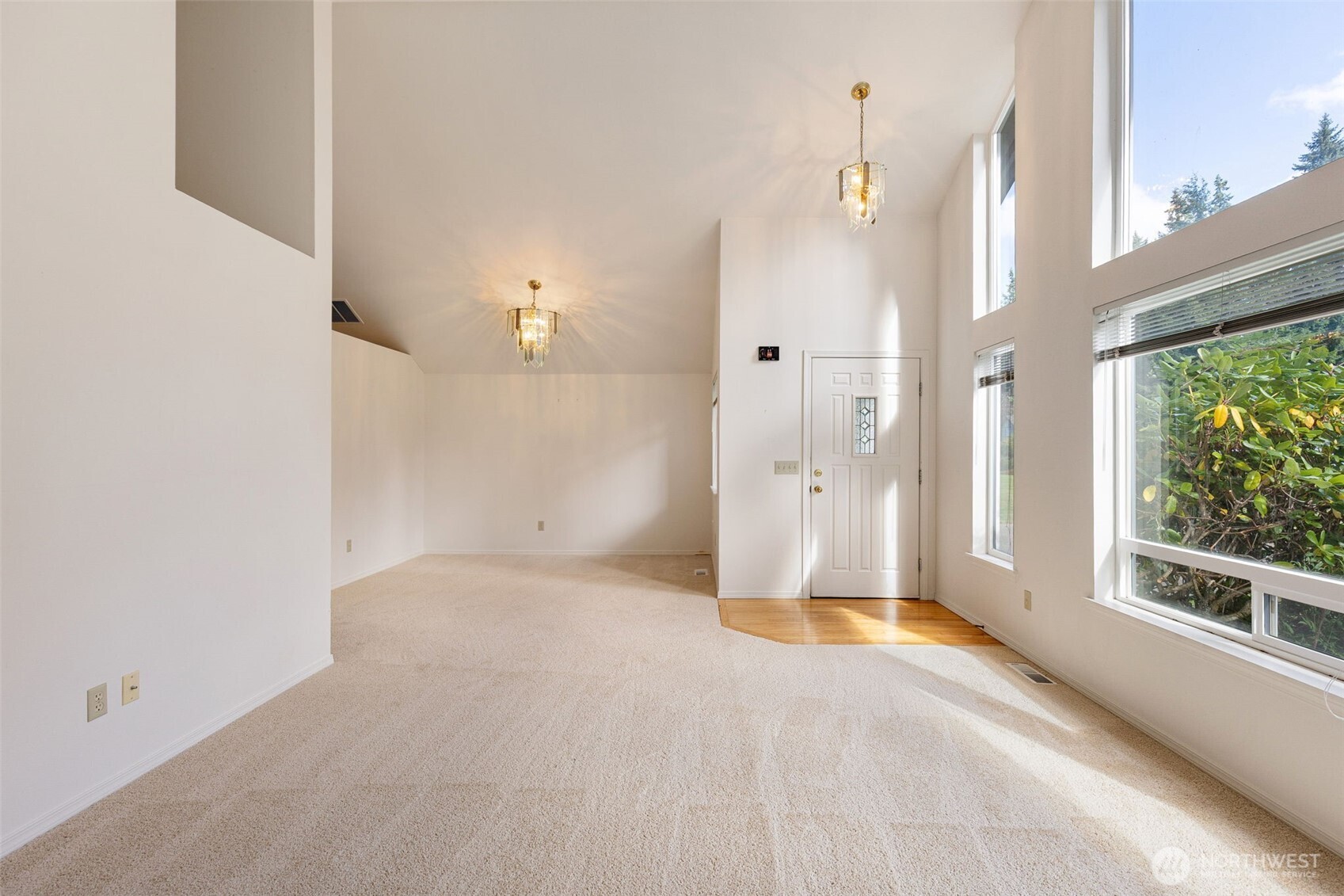 property viewer photo 6