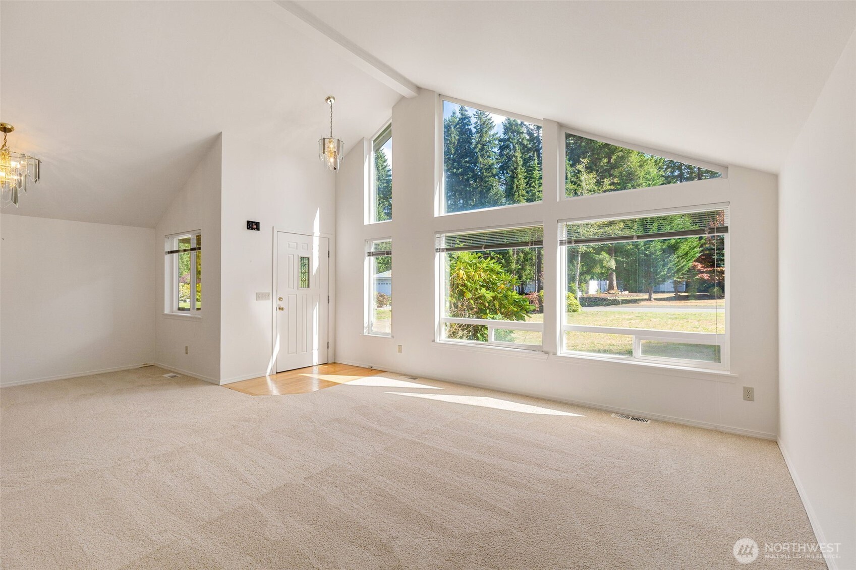 property viewer photo 7