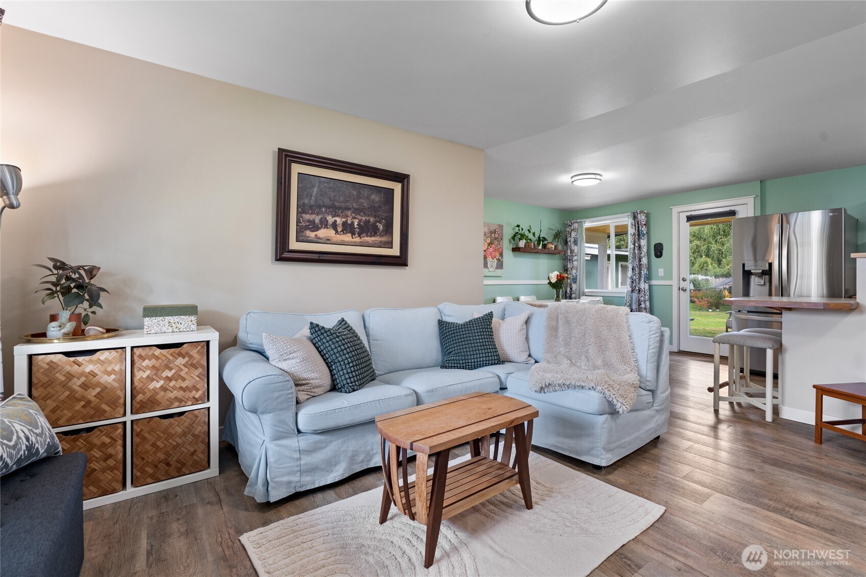 property viewer photo 2
