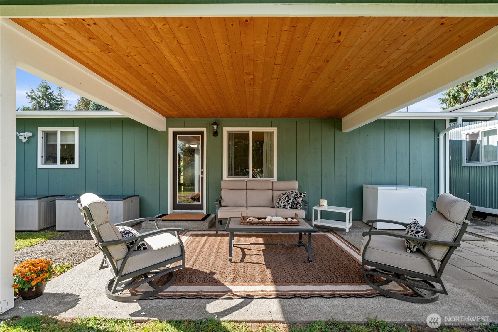 property viewer photo 27