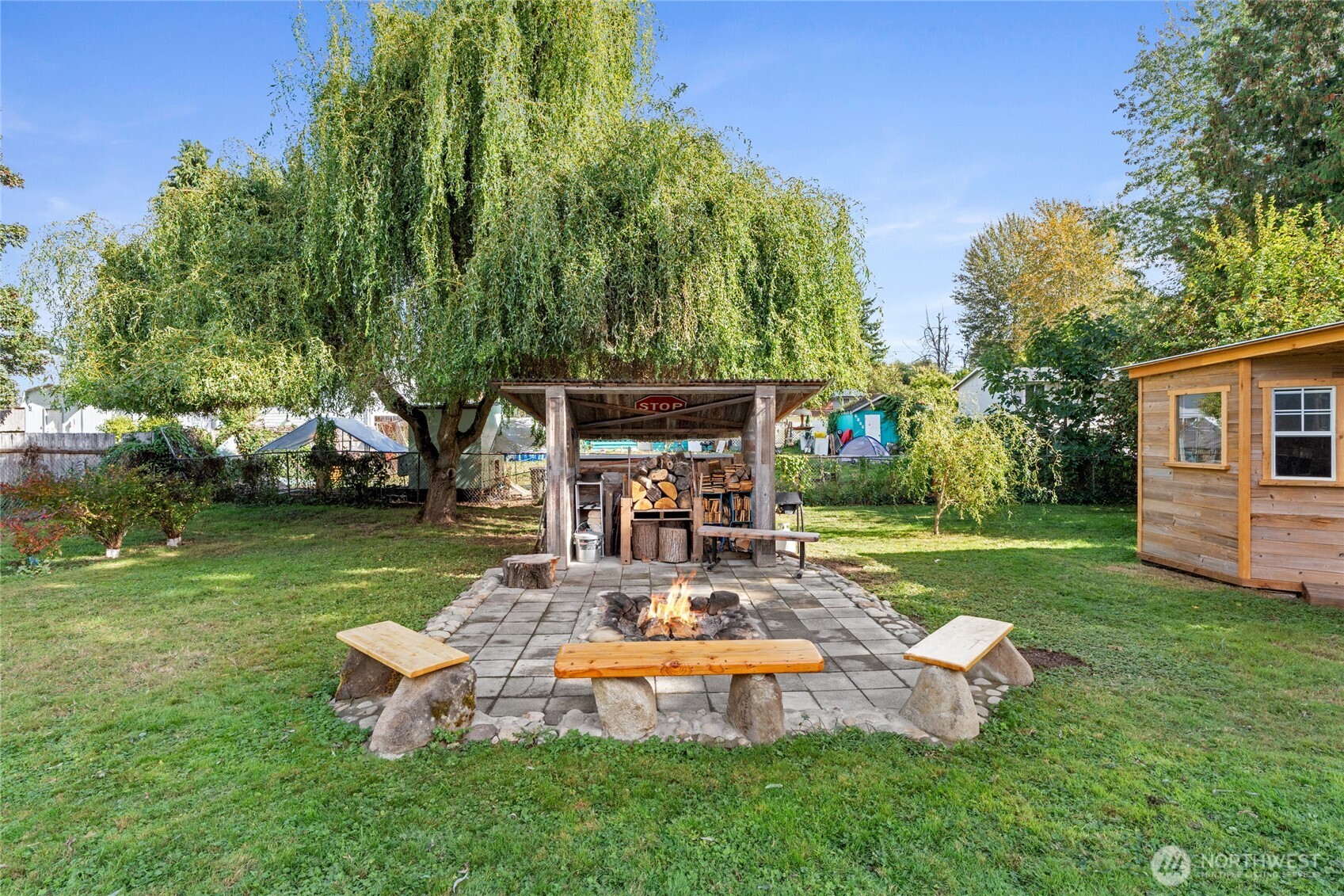 property viewer photo 31