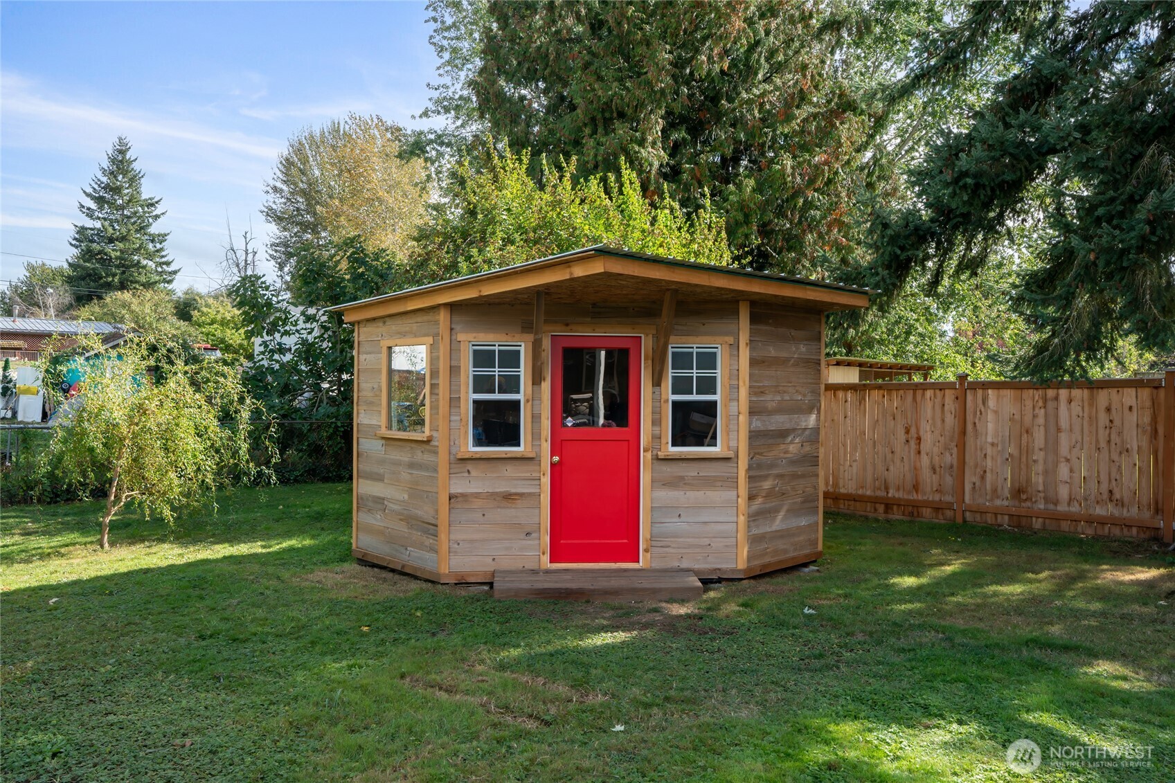 property viewer photo 32