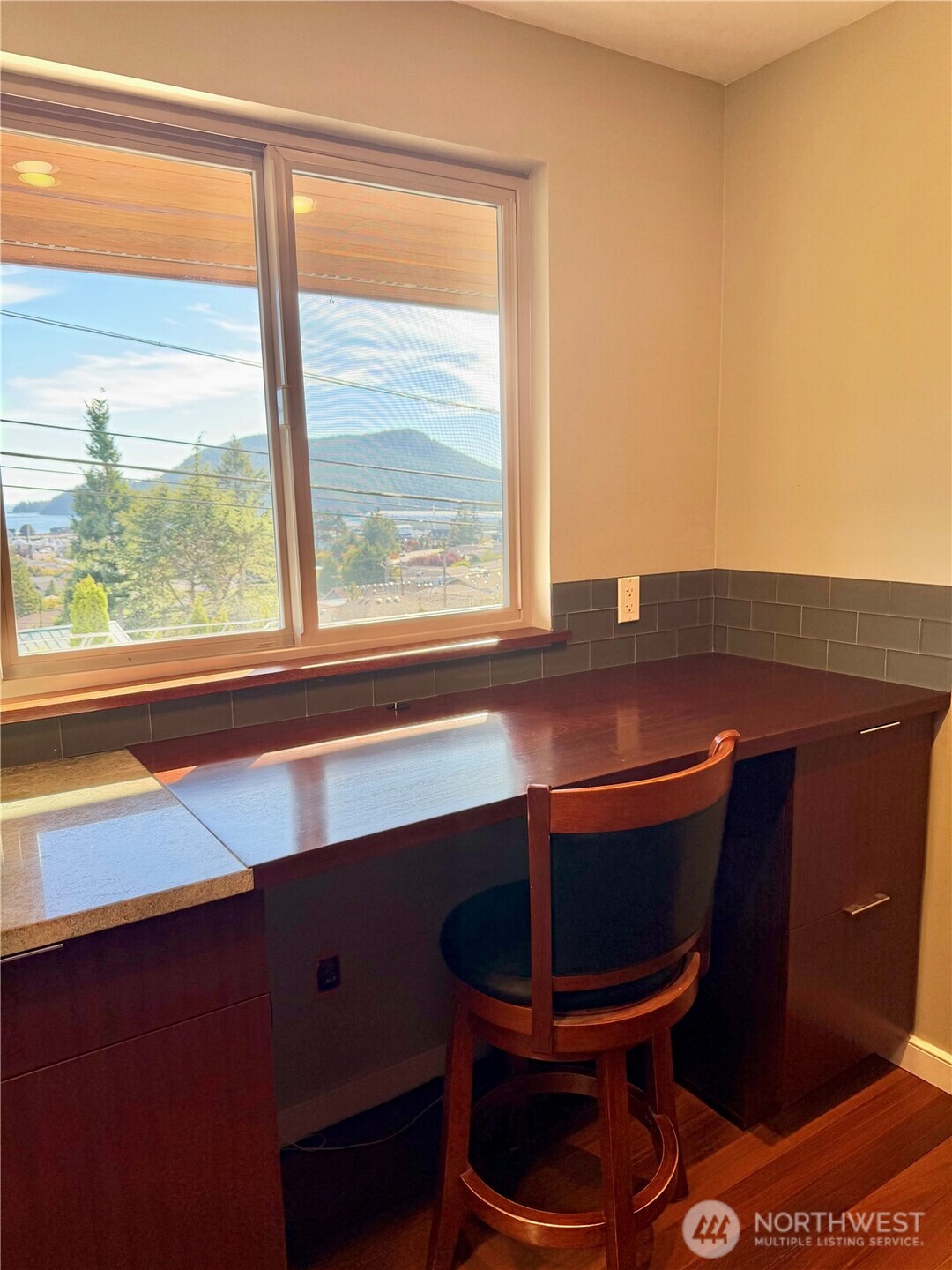 property viewer photo 11