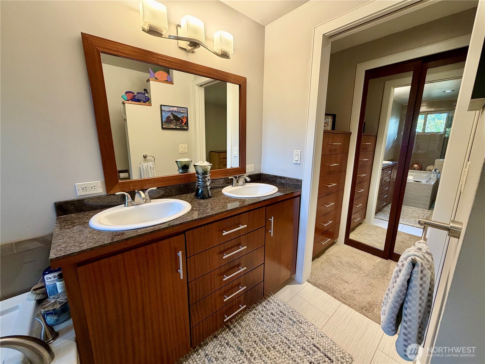 property viewer photo 16