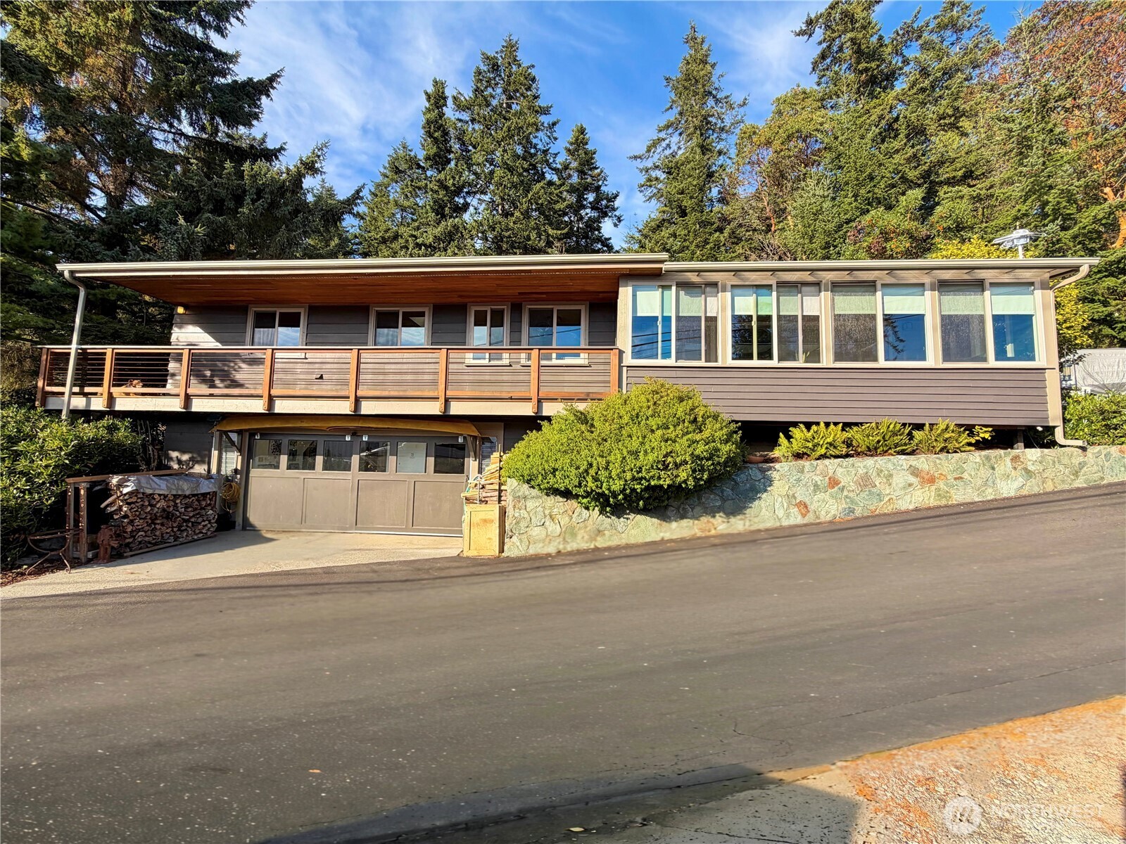 property viewer photo 2