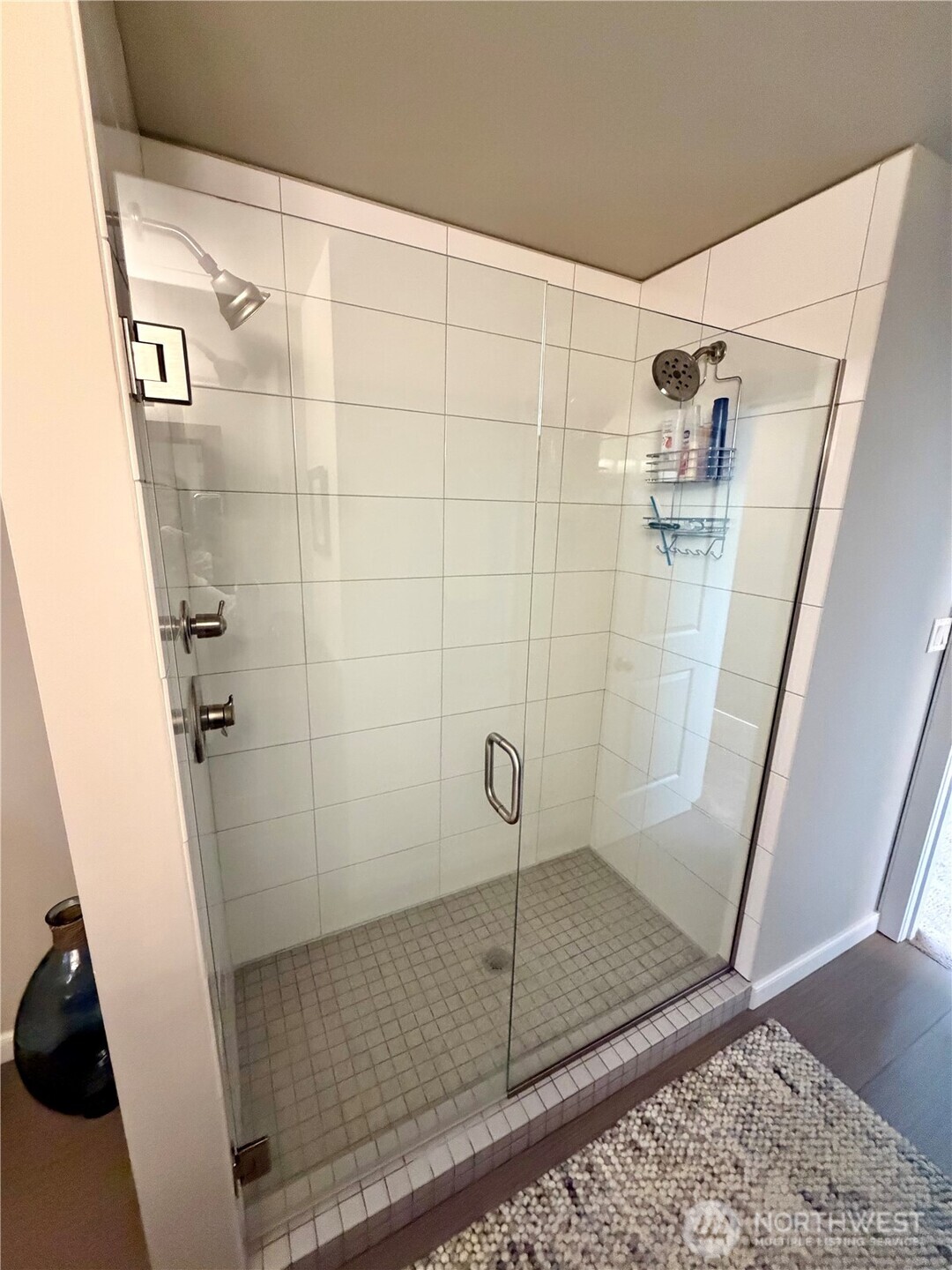 property viewer photo 23