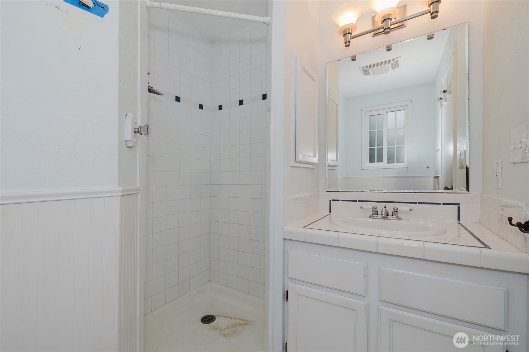 property viewer photo 15