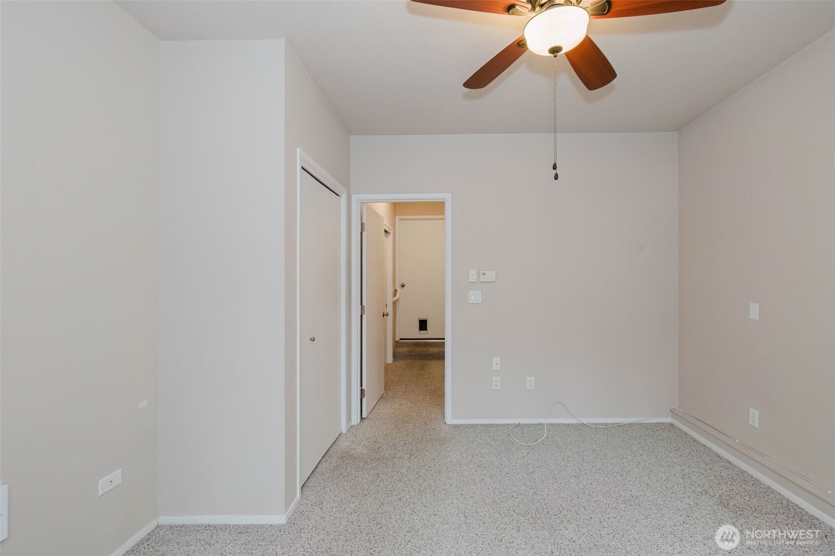property viewer photo 17