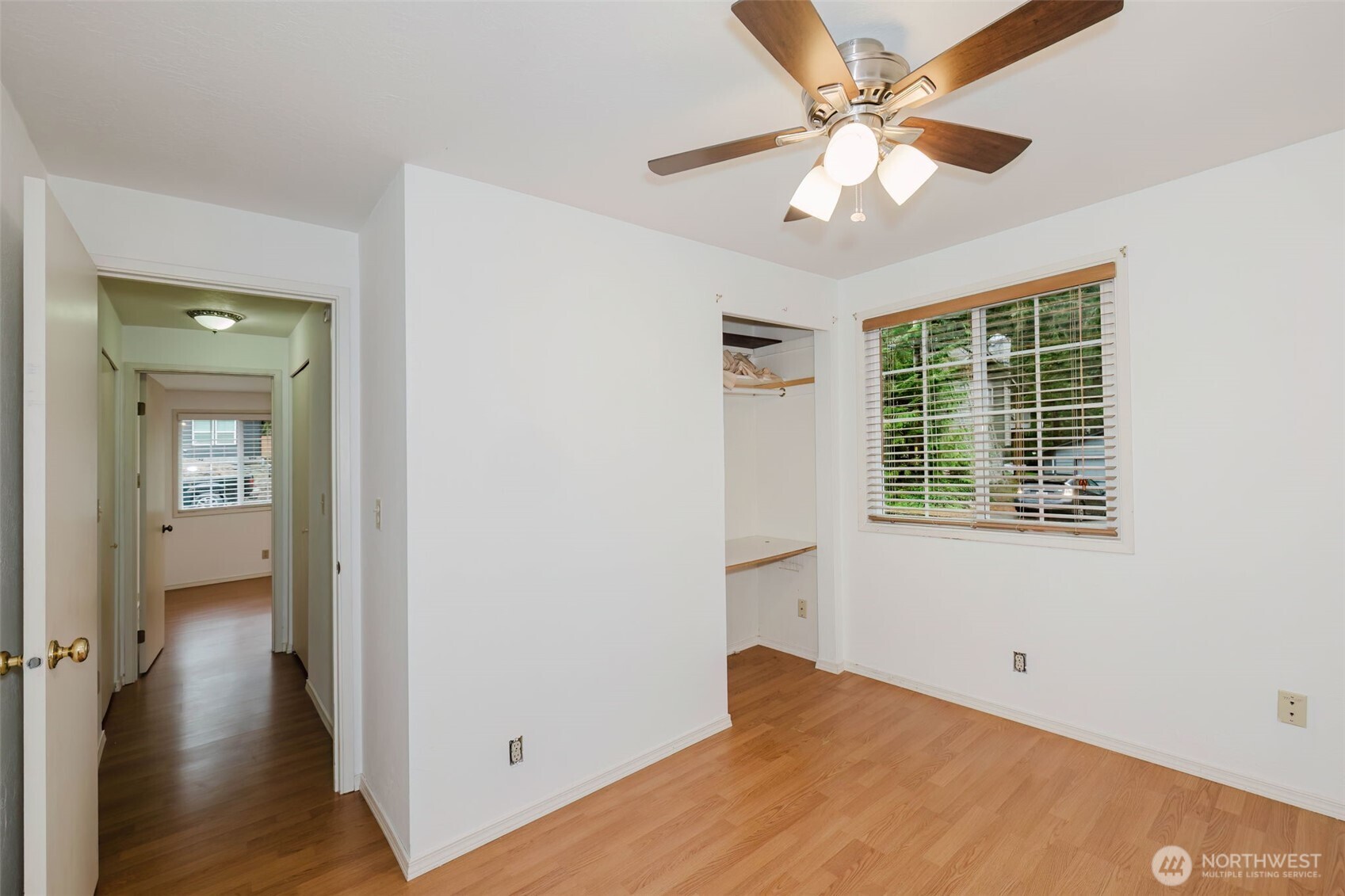 property viewer photo 21