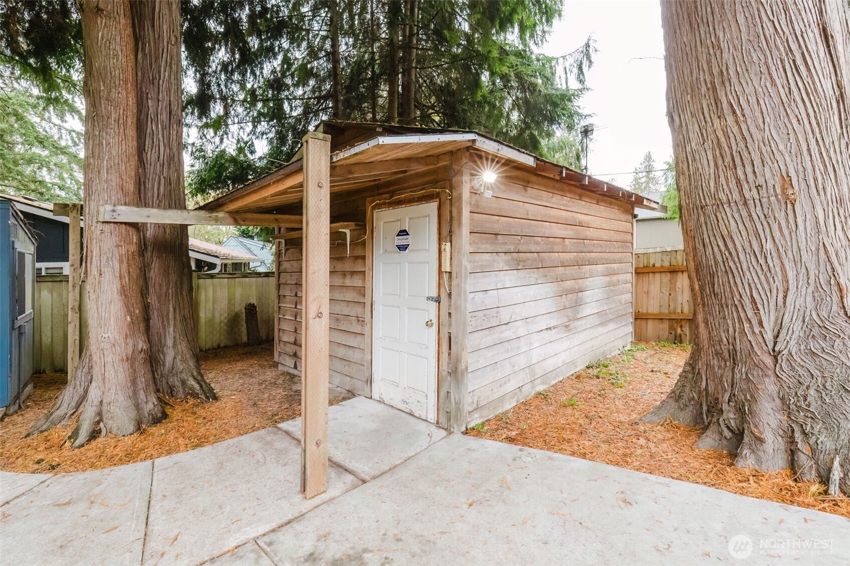 property viewer photo 26