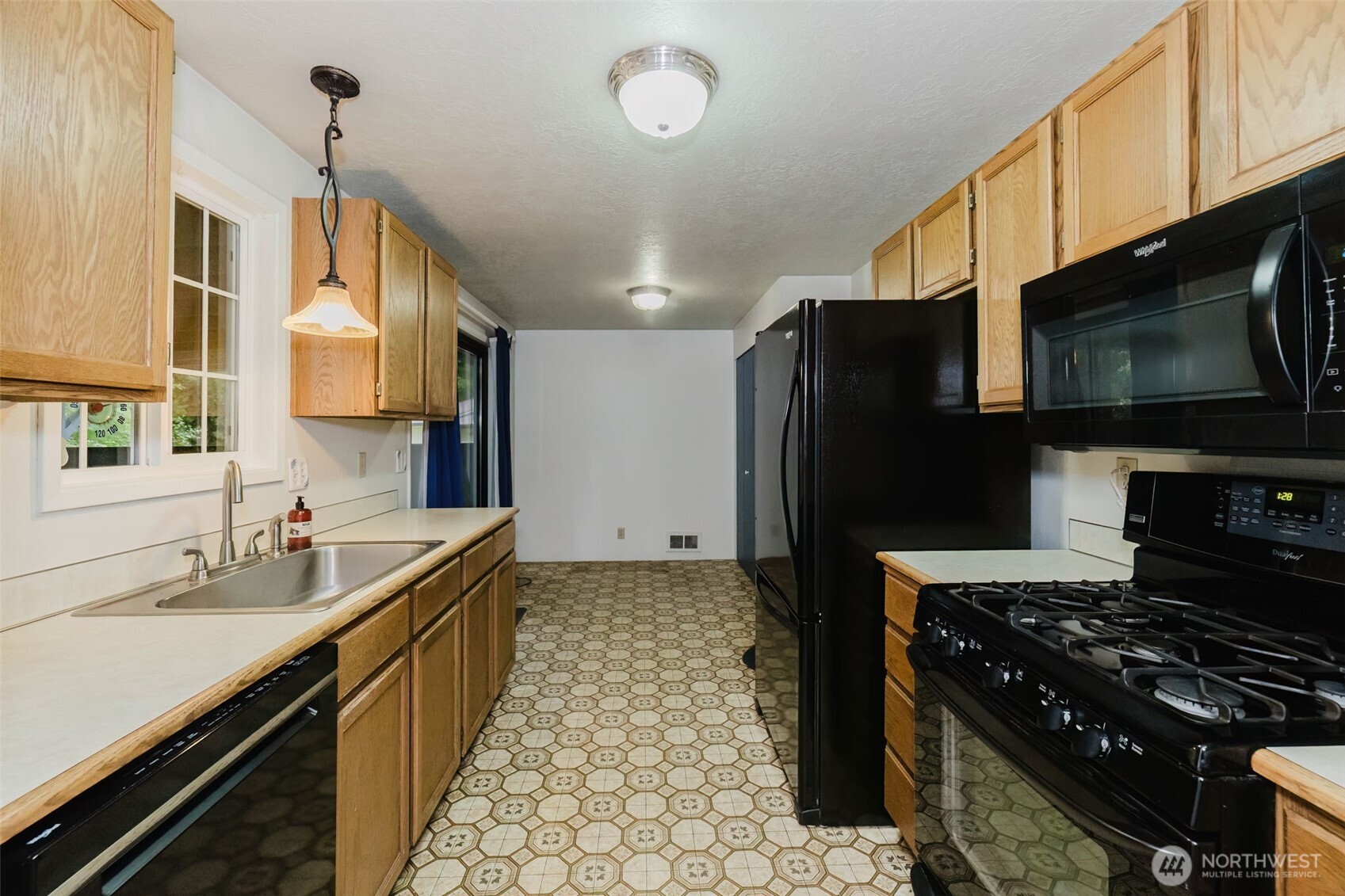 property viewer photo 6