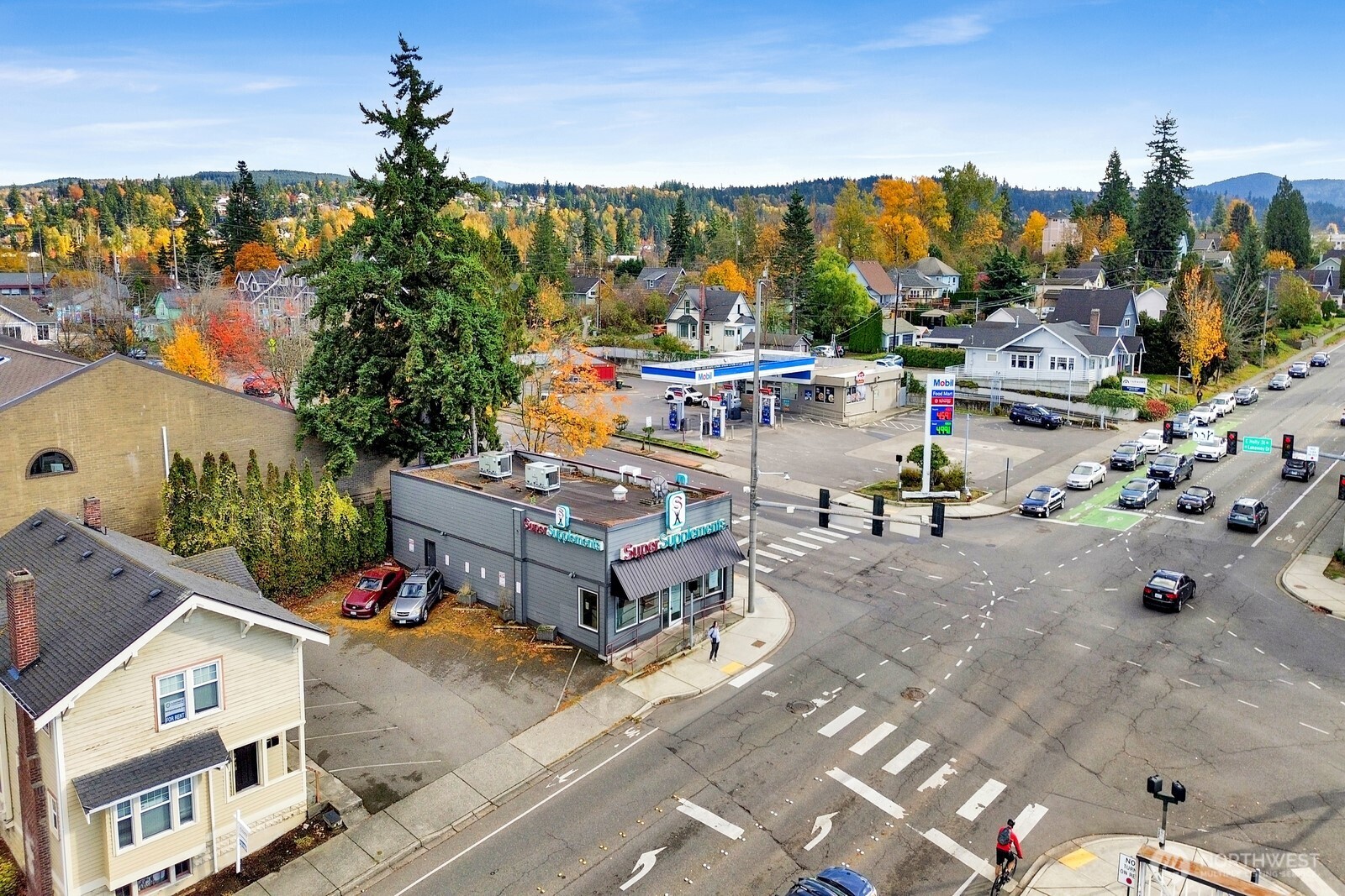 main property photo 13