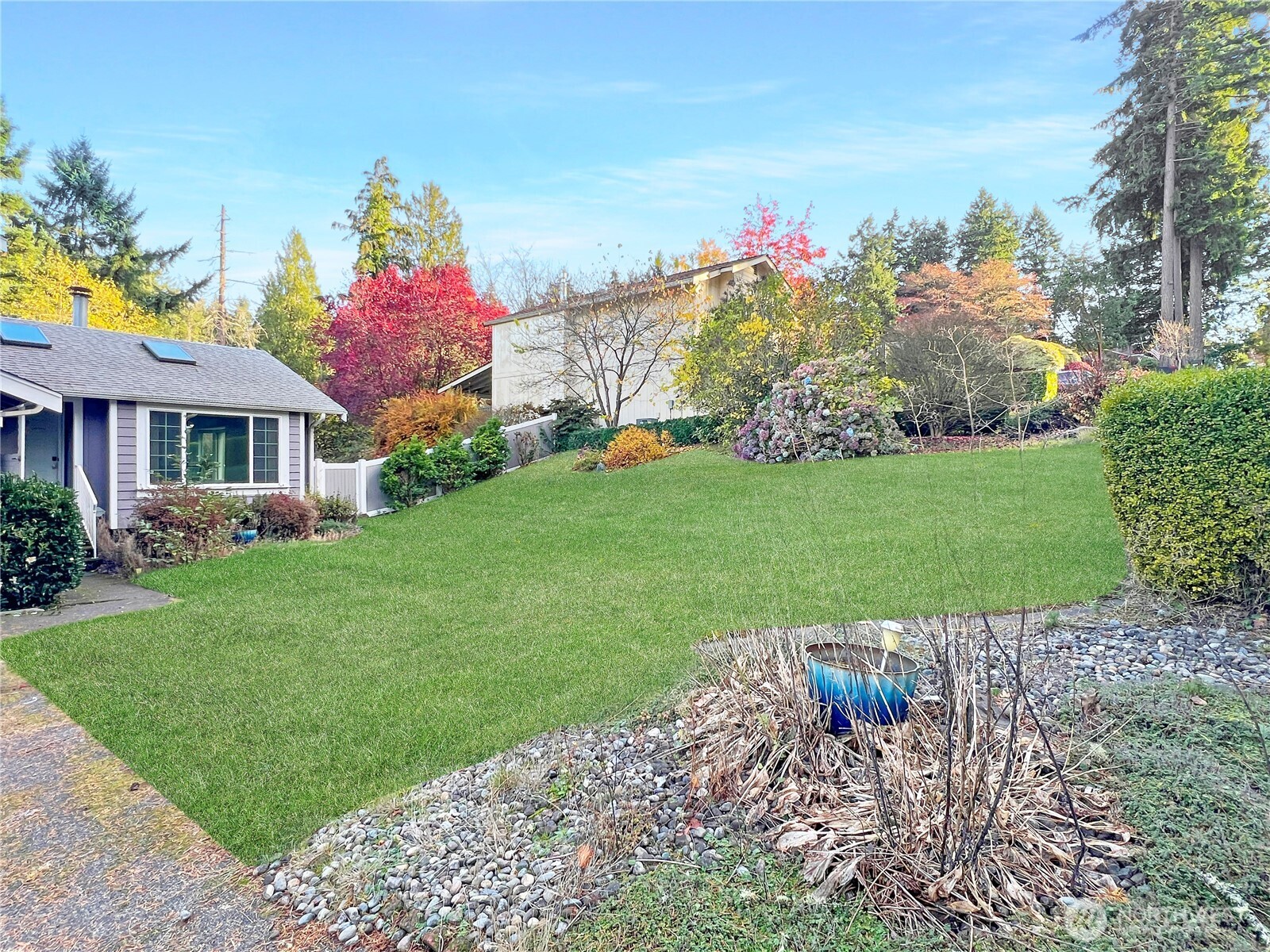 property viewer photo 2