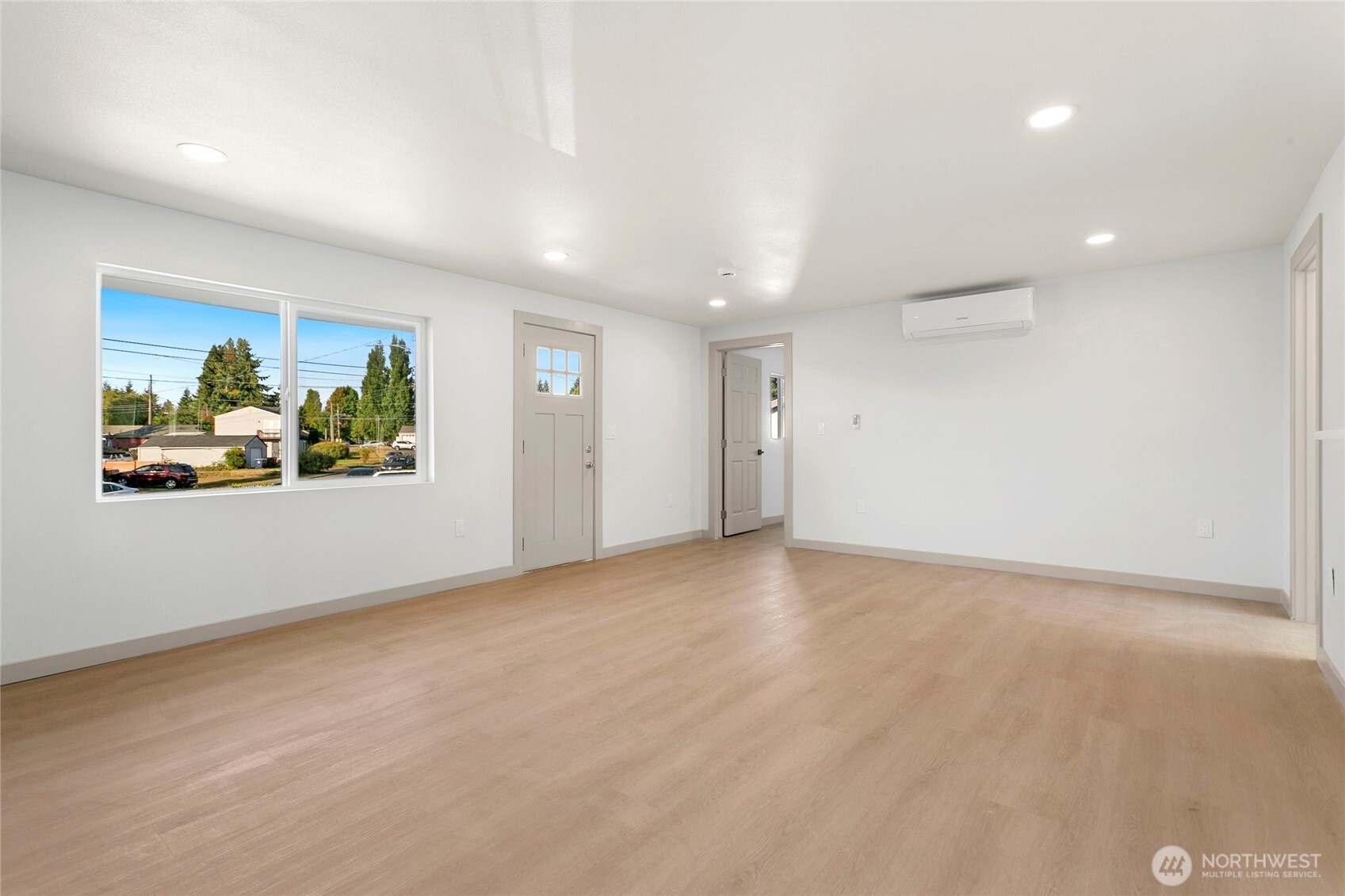 property viewer photo 2