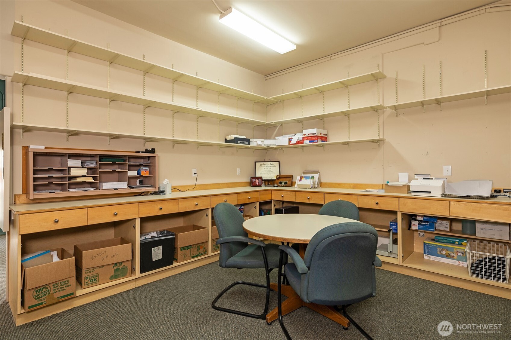 main property photo 19