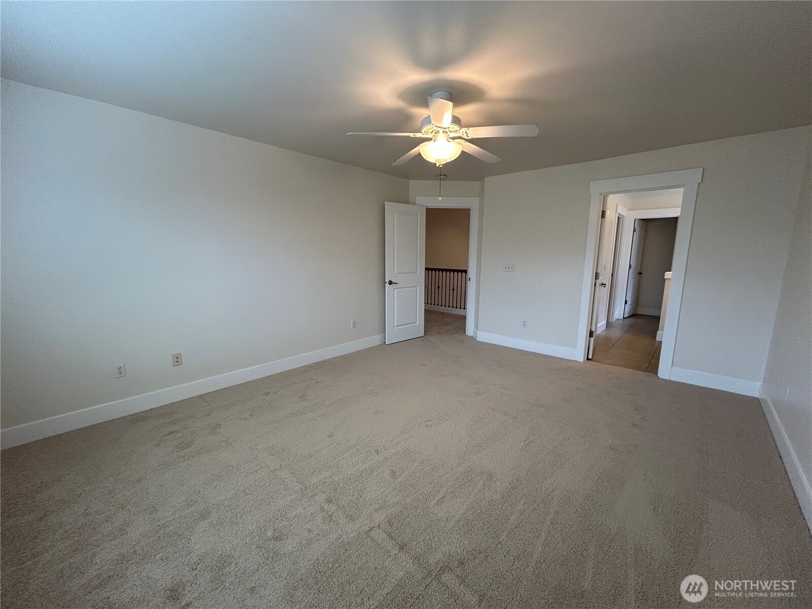 property viewer photo 19