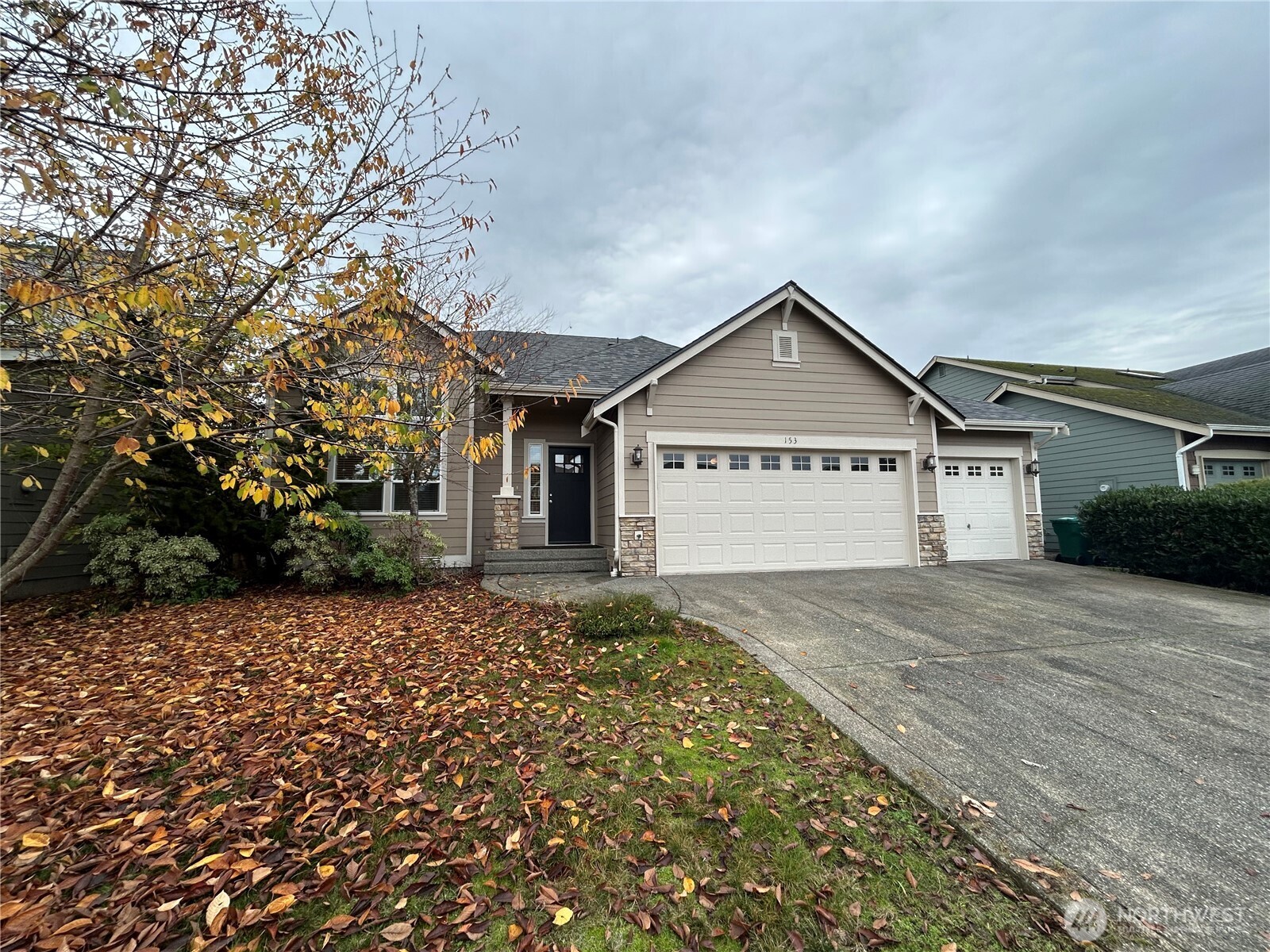 property viewer photo 2