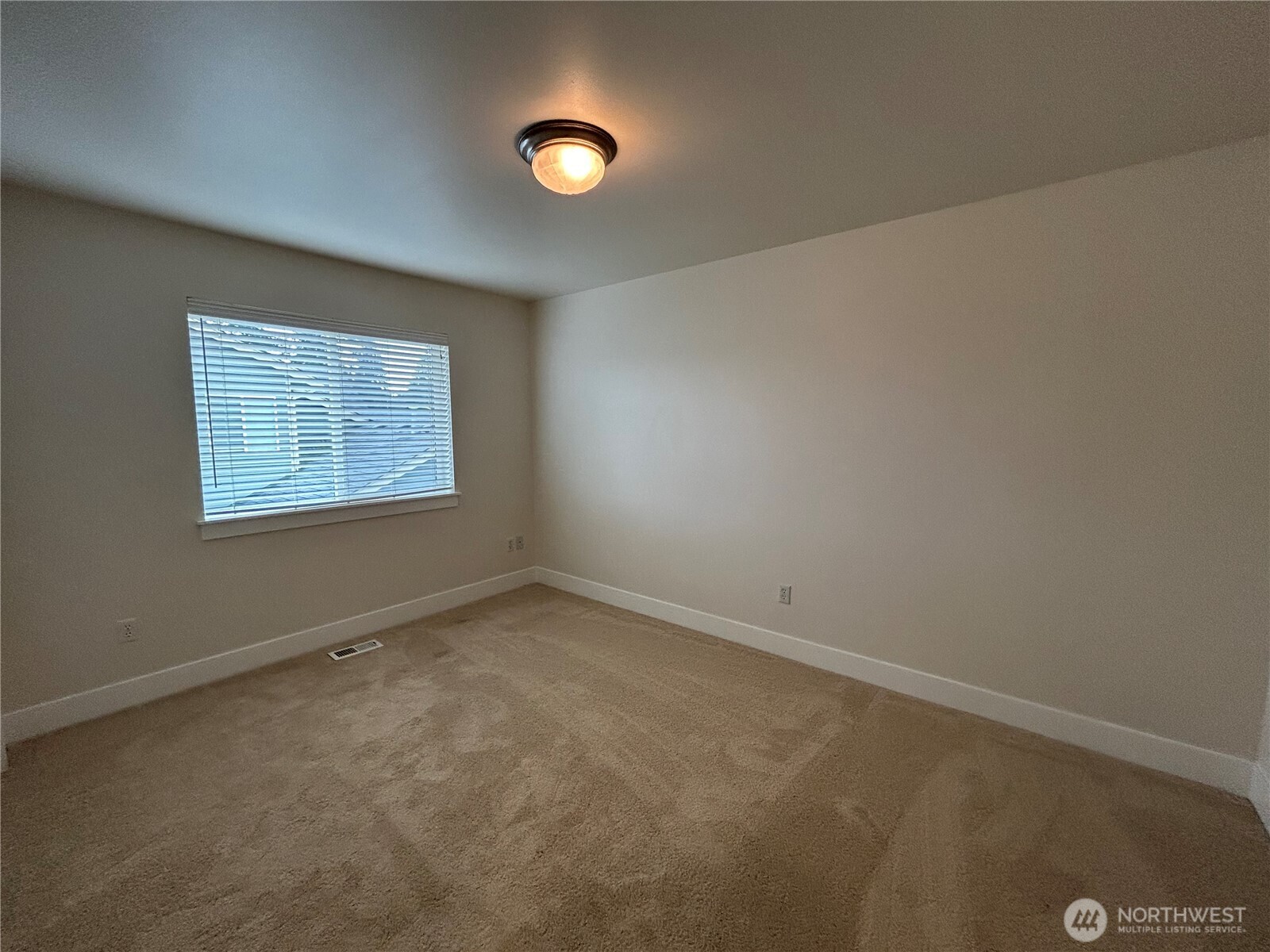property viewer photo 28