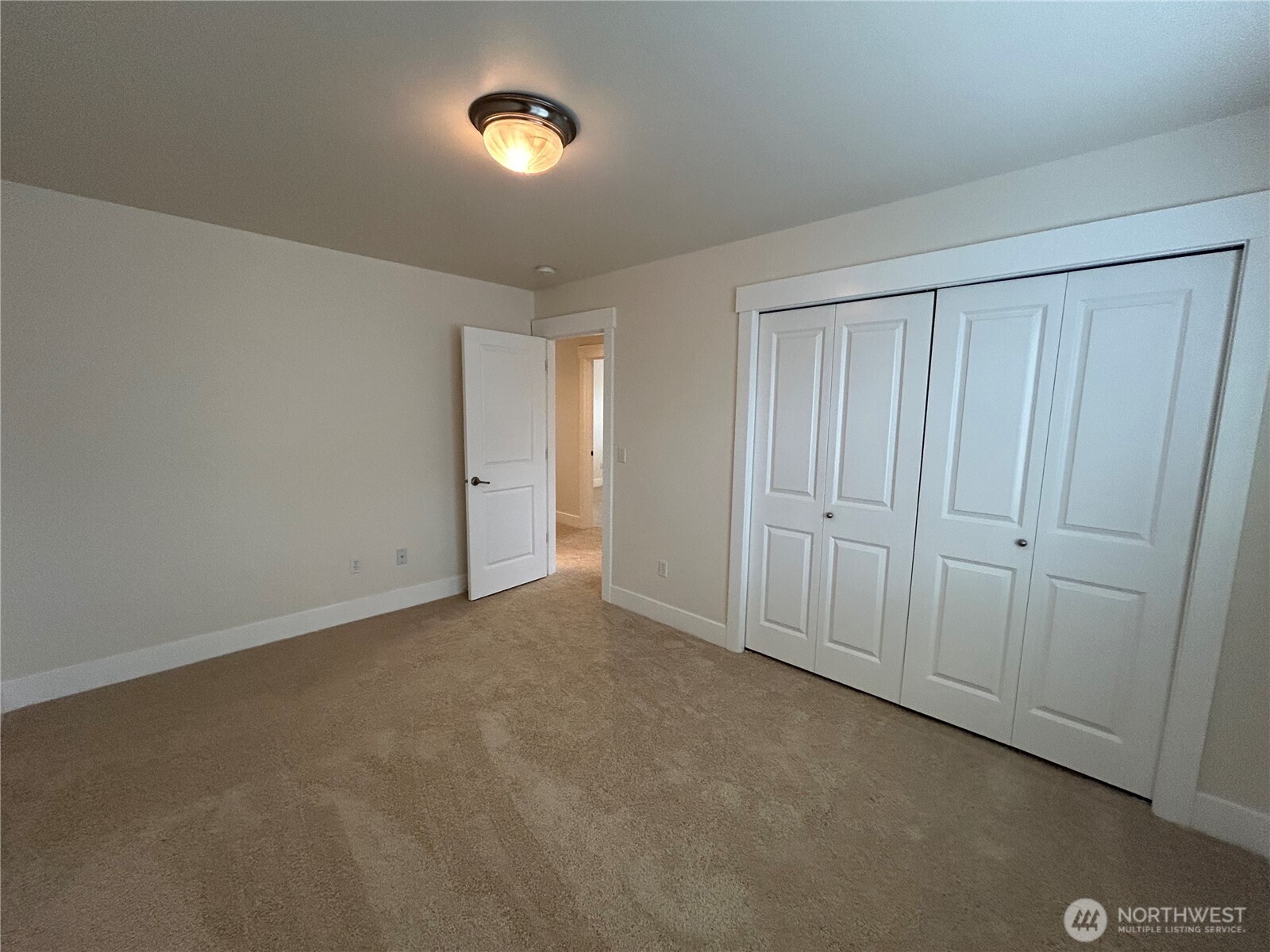 property viewer photo 29
