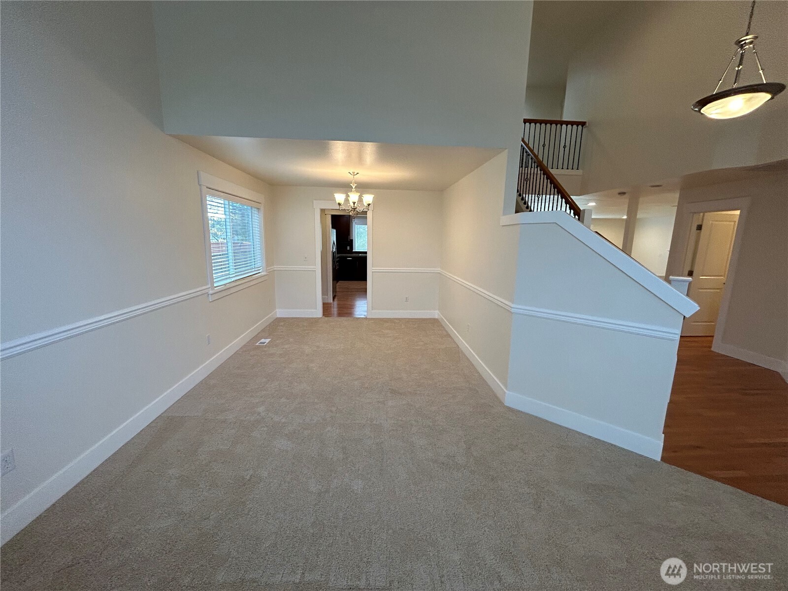 property viewer photo 3
