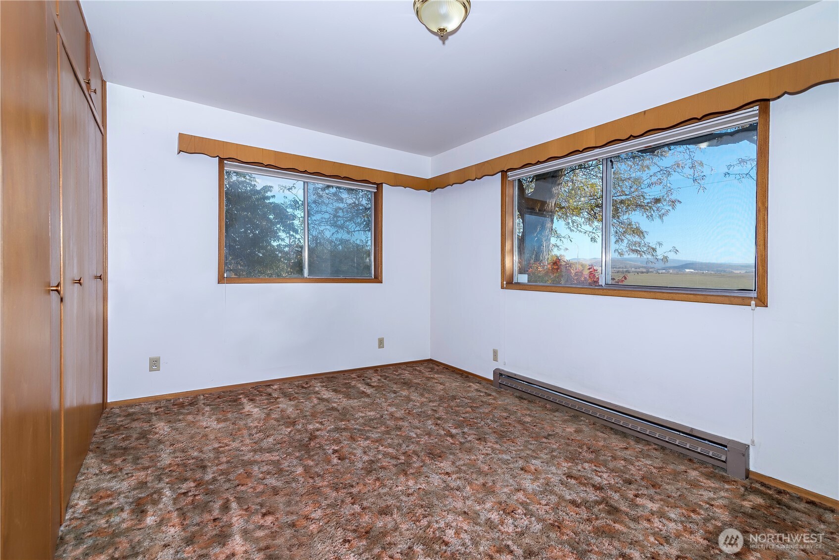 property viewer photo 18
