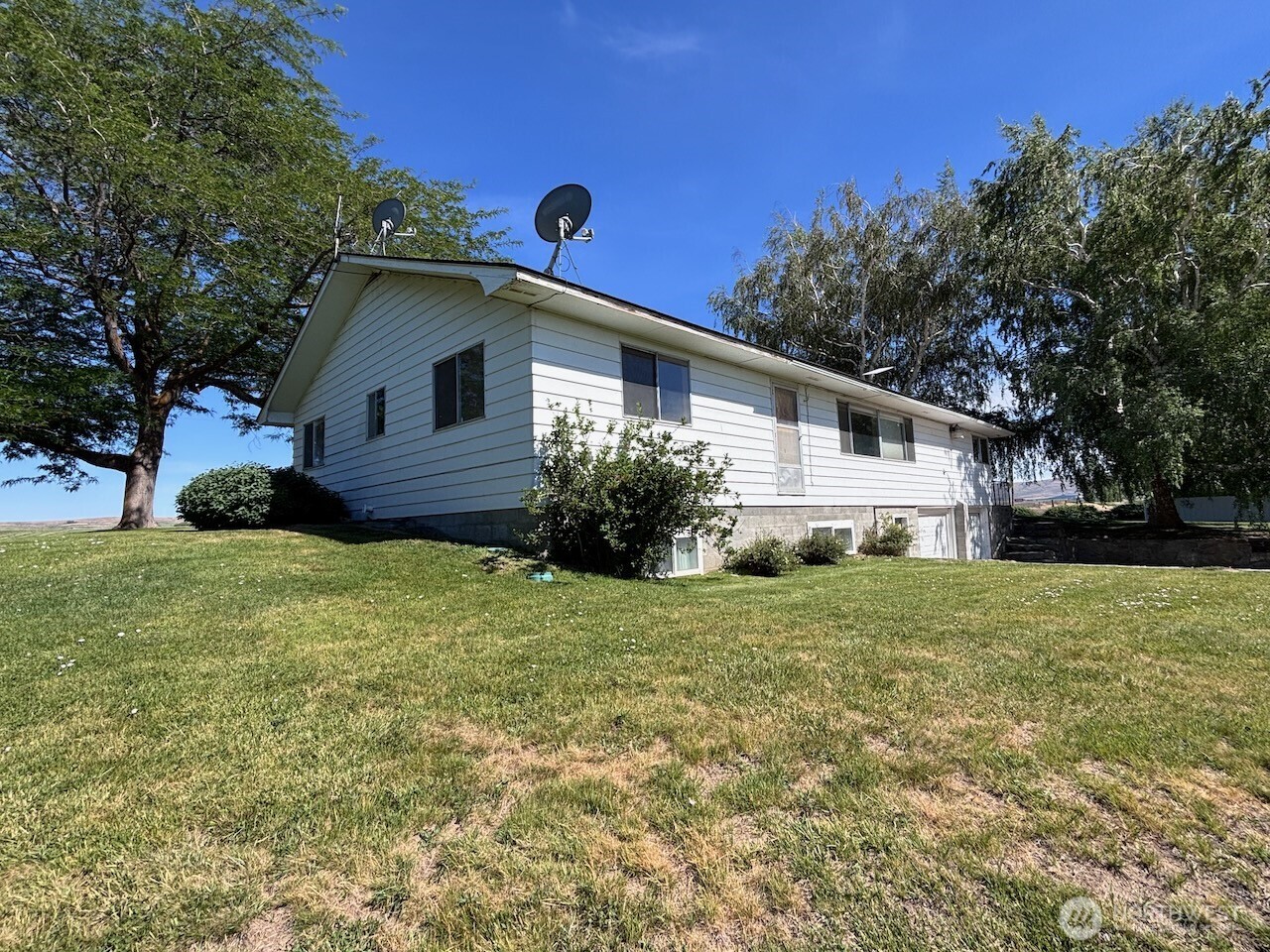 property viewer photo 30