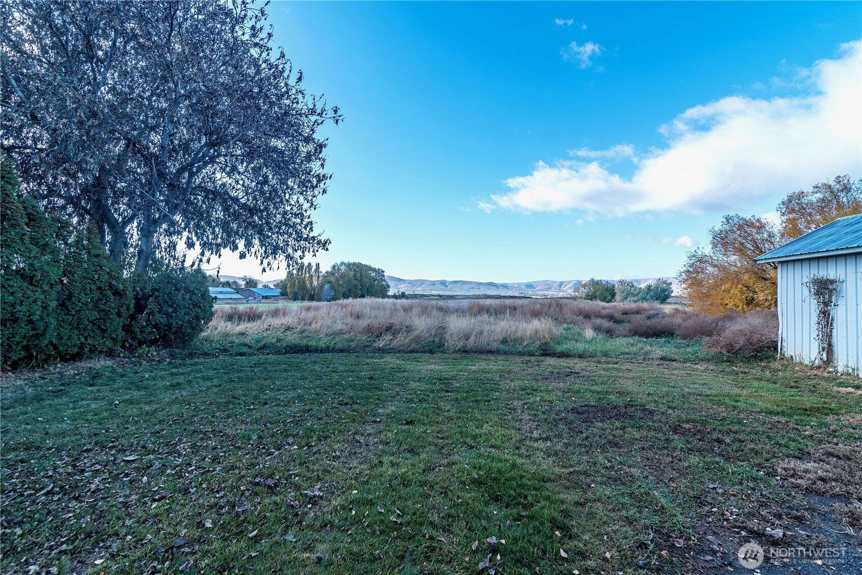 property viewer photo 33