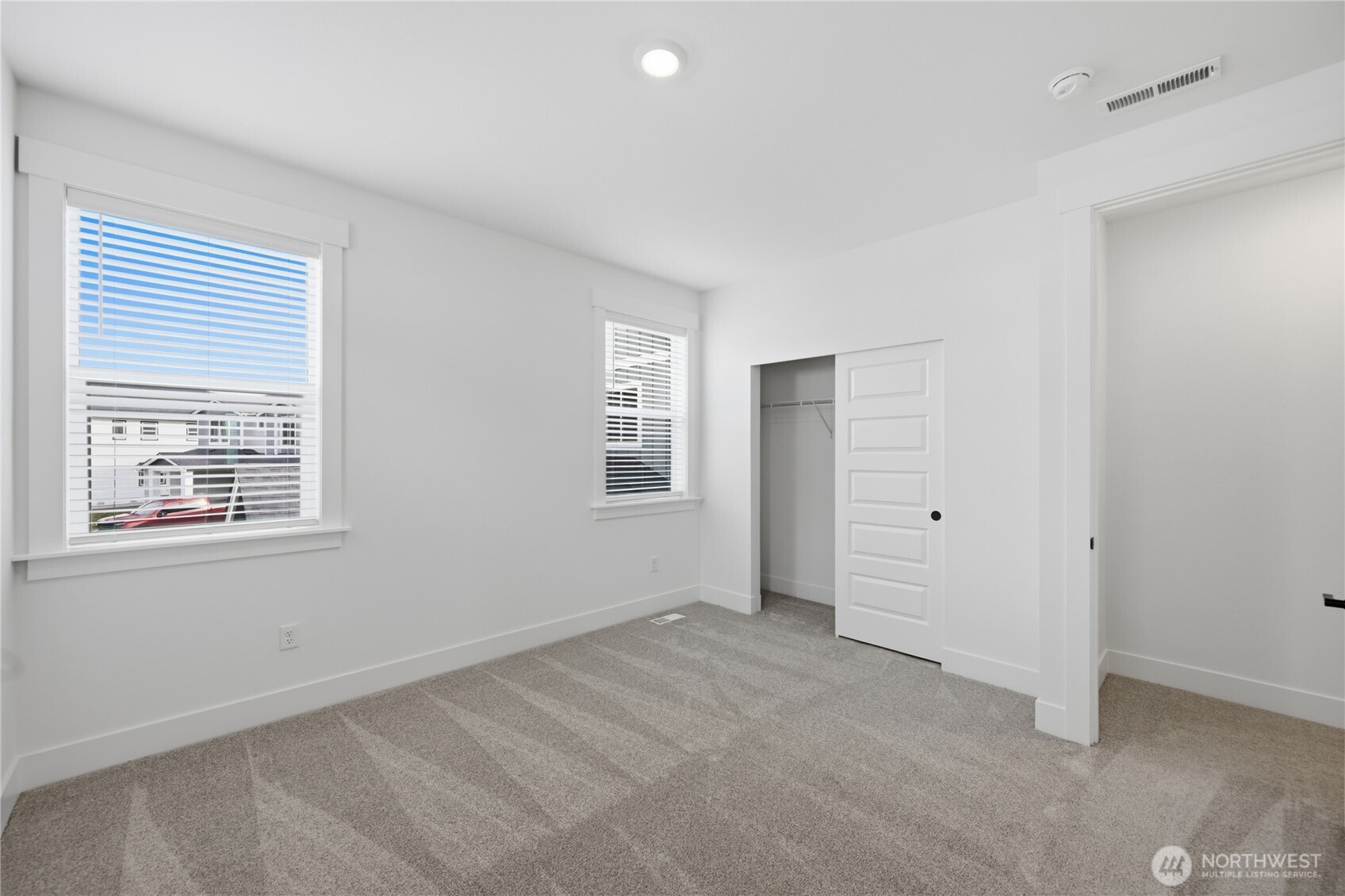 property viewer photo 14